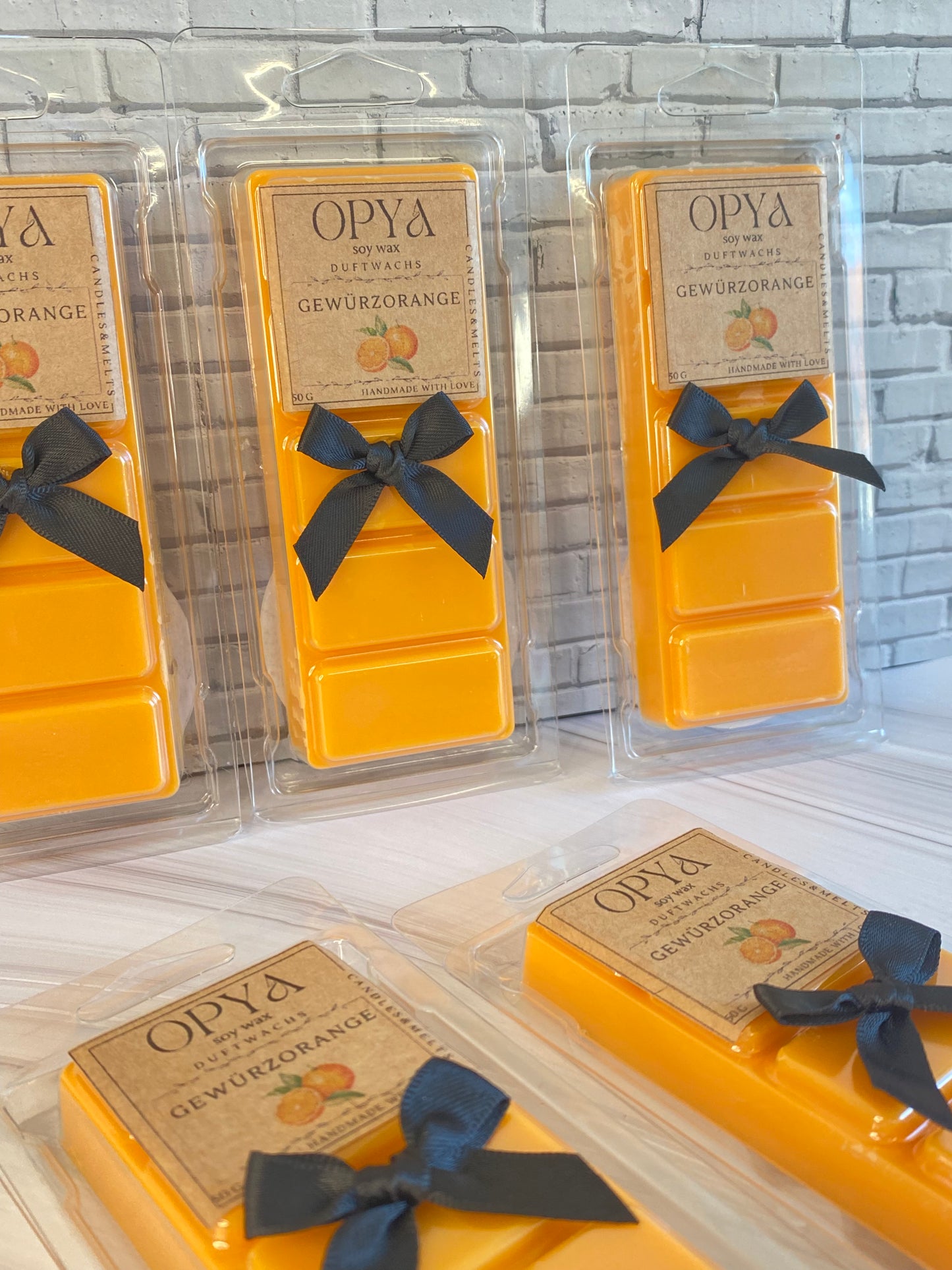 Melts / Duftwachs für Duftlampe - Gewürzorange , mit Opalite und Rauchquarz - Kristallen, 50g