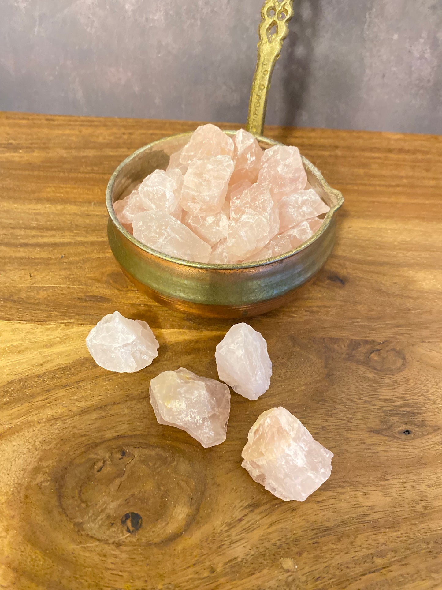 🌸 Rosenquarz Rohkristalle – sanfte Schwingung der Liebe