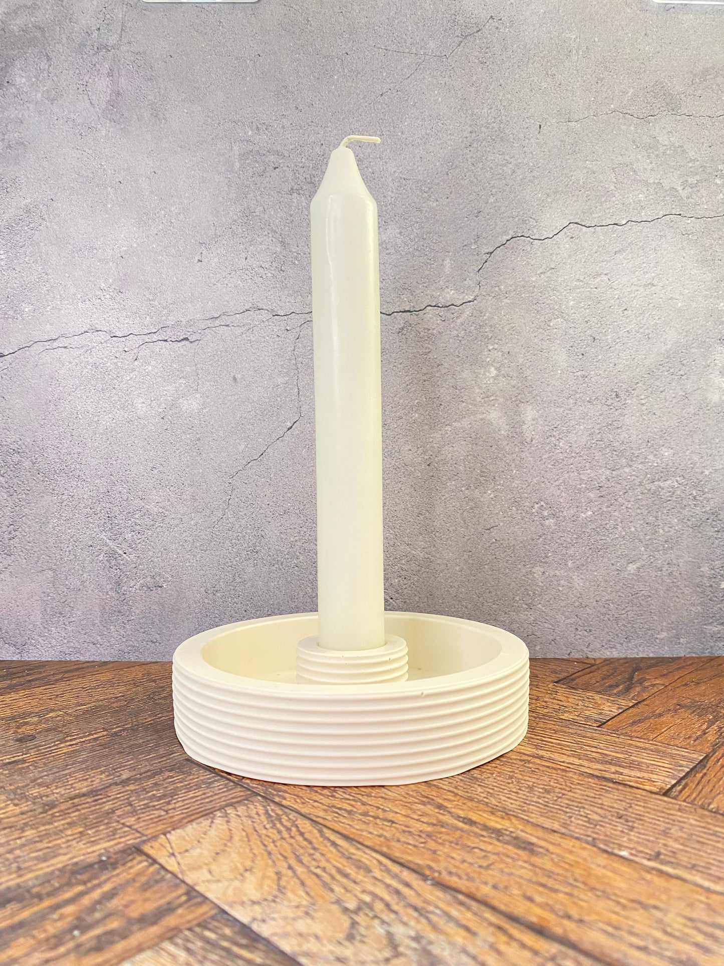 🕯️ Handgemachter Jesin-Stabkerzenhalter – schlicht, modern & nachhaltig