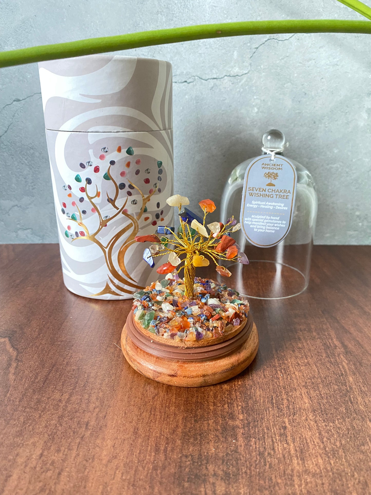 🌈 Edelstein-Kuppelgarten – Sieben Chakren - Edelsteinbaum