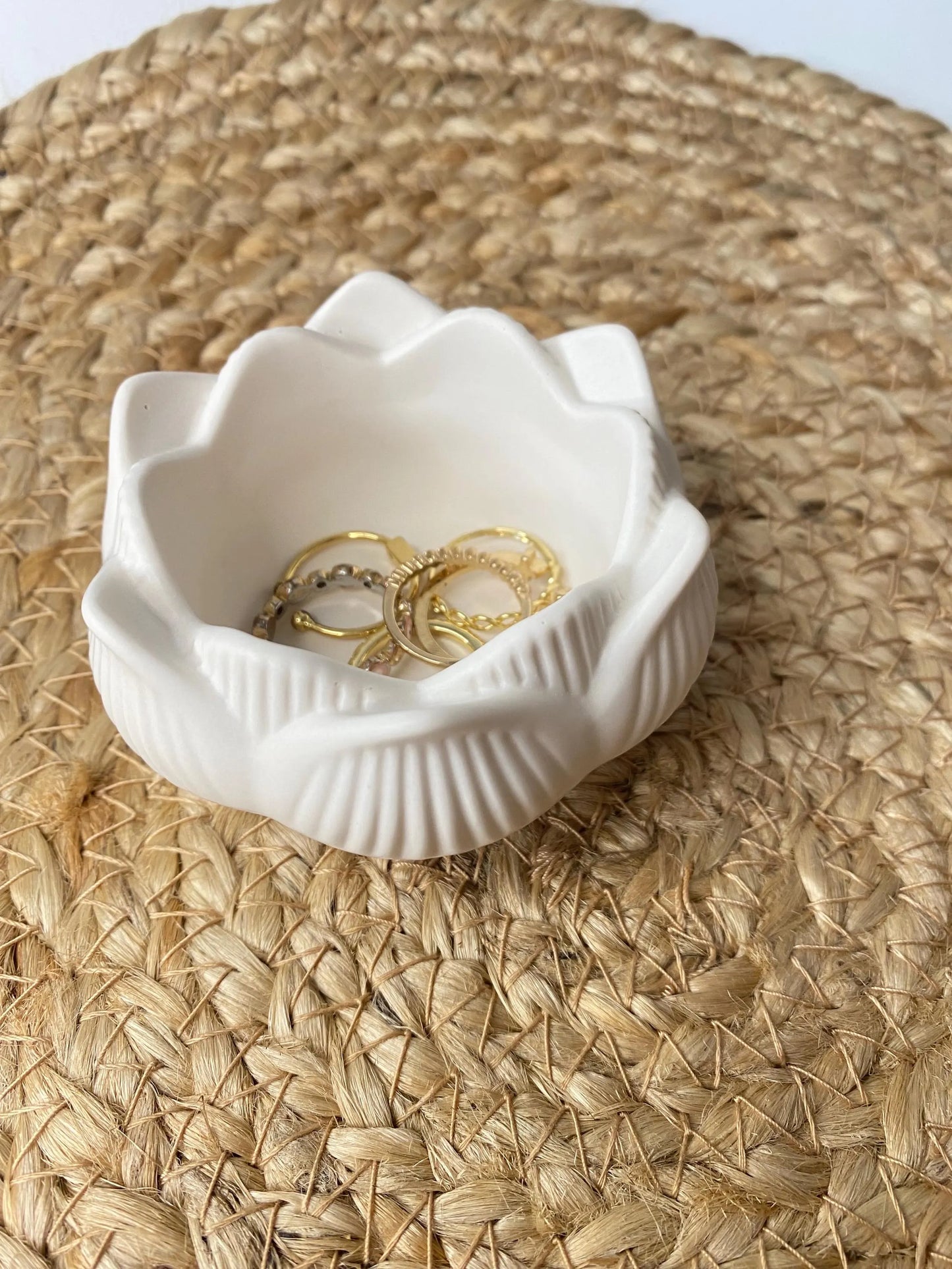 Handgemachte Schmuckschale " Lotusblütenform ", Jesin