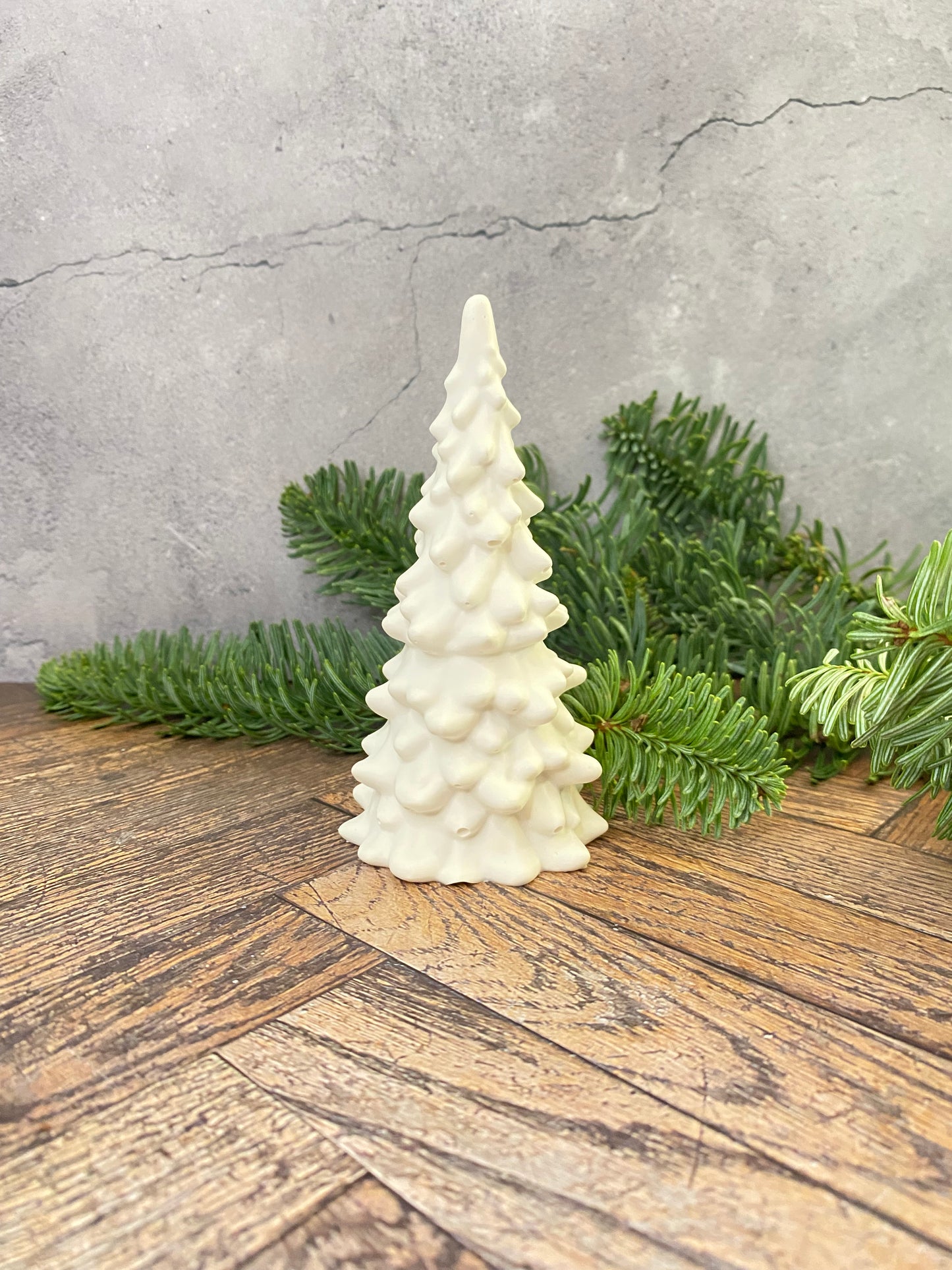 🎄 Handgemachter Tannenbaum aus Jesin – nachhaltige Weihnachtsdeko & Geschenkidee