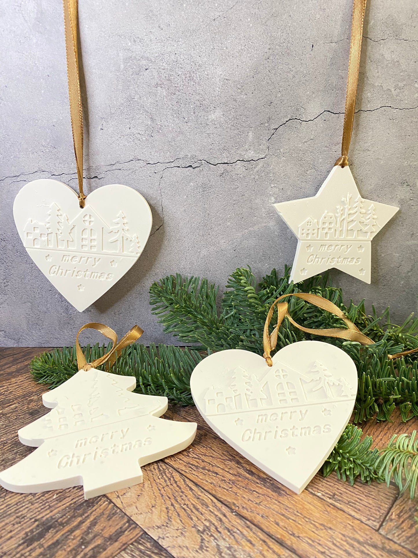 Festlicher Deko-Aufhänger „Merry Christmas“ – Handarbeit, perfekt zum Verschenken