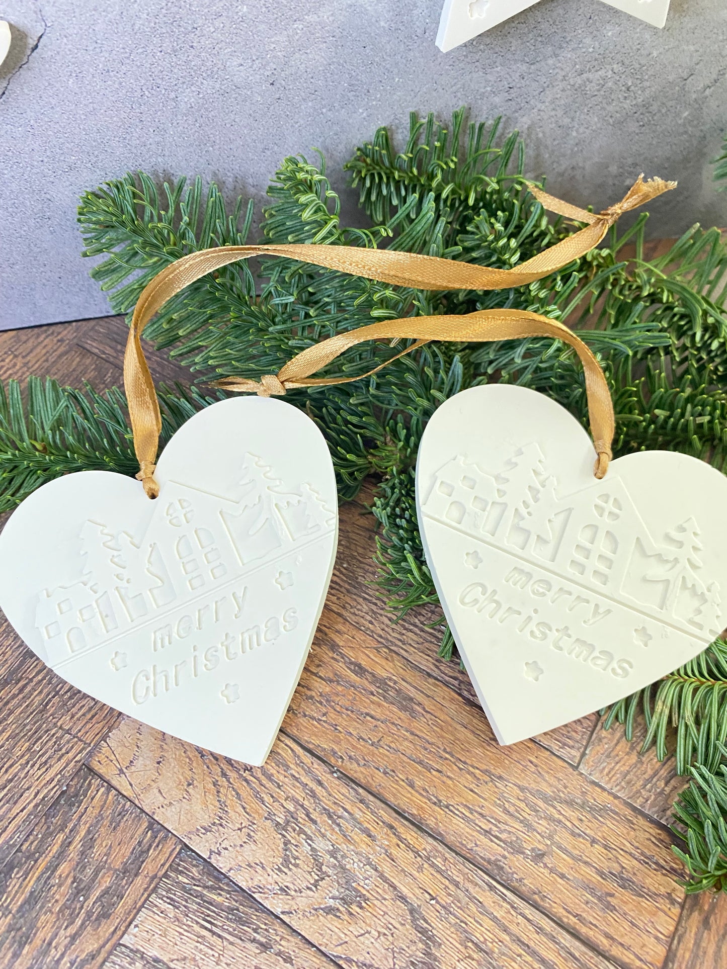 Festlicher Deko-Aufhänger „Merry Christmas“ – Handarbeit, perfekt zum Verschenken