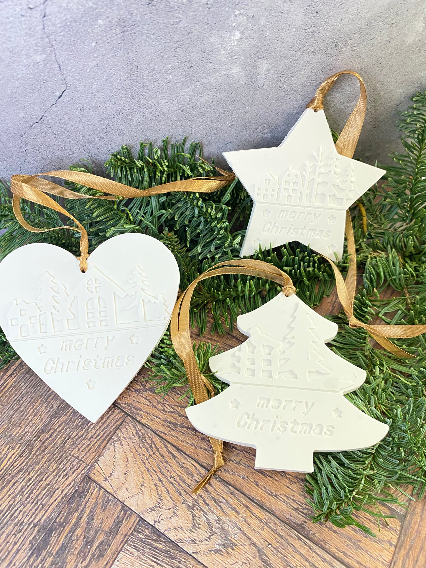 Festlicher Deko-Aufhänger „Merry Christmas“ – Handarbeit, perfekt zum Verschenken