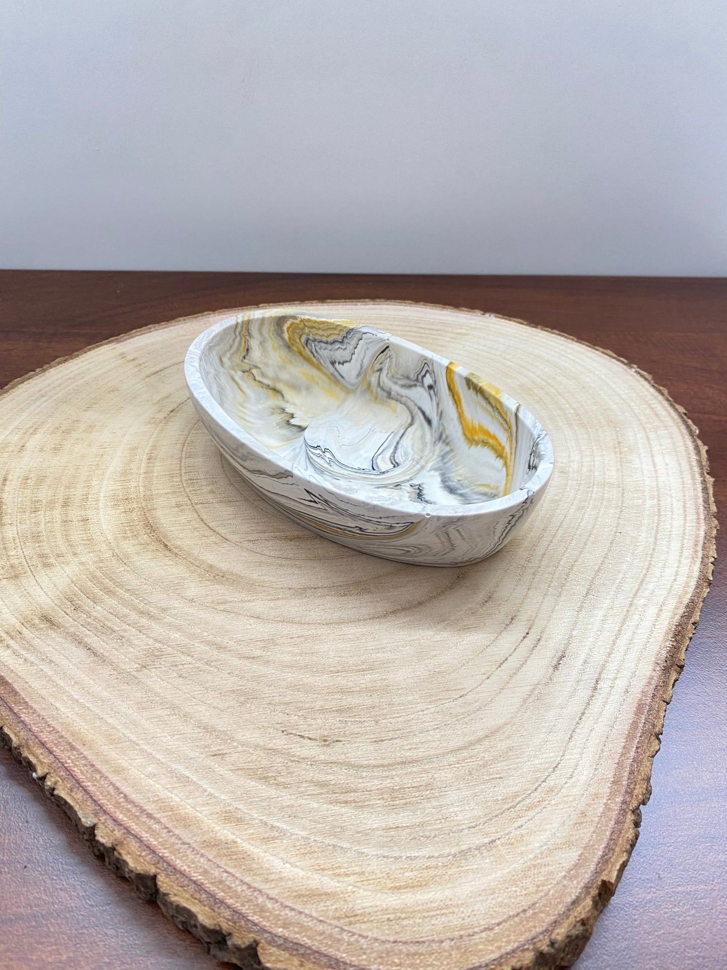 Ovale Jesin Schale – Golden Drift Collection