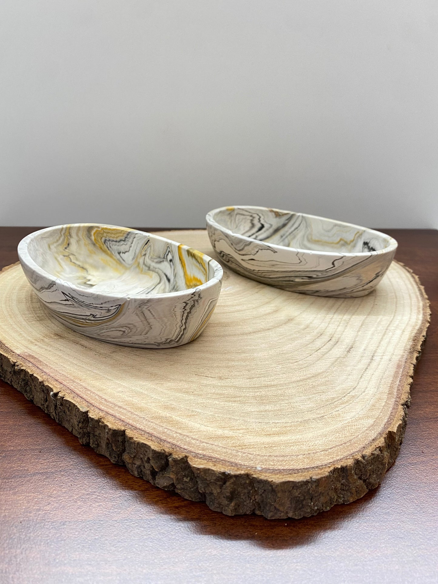 Ovale Jesin Schale – Golden Drift Collection