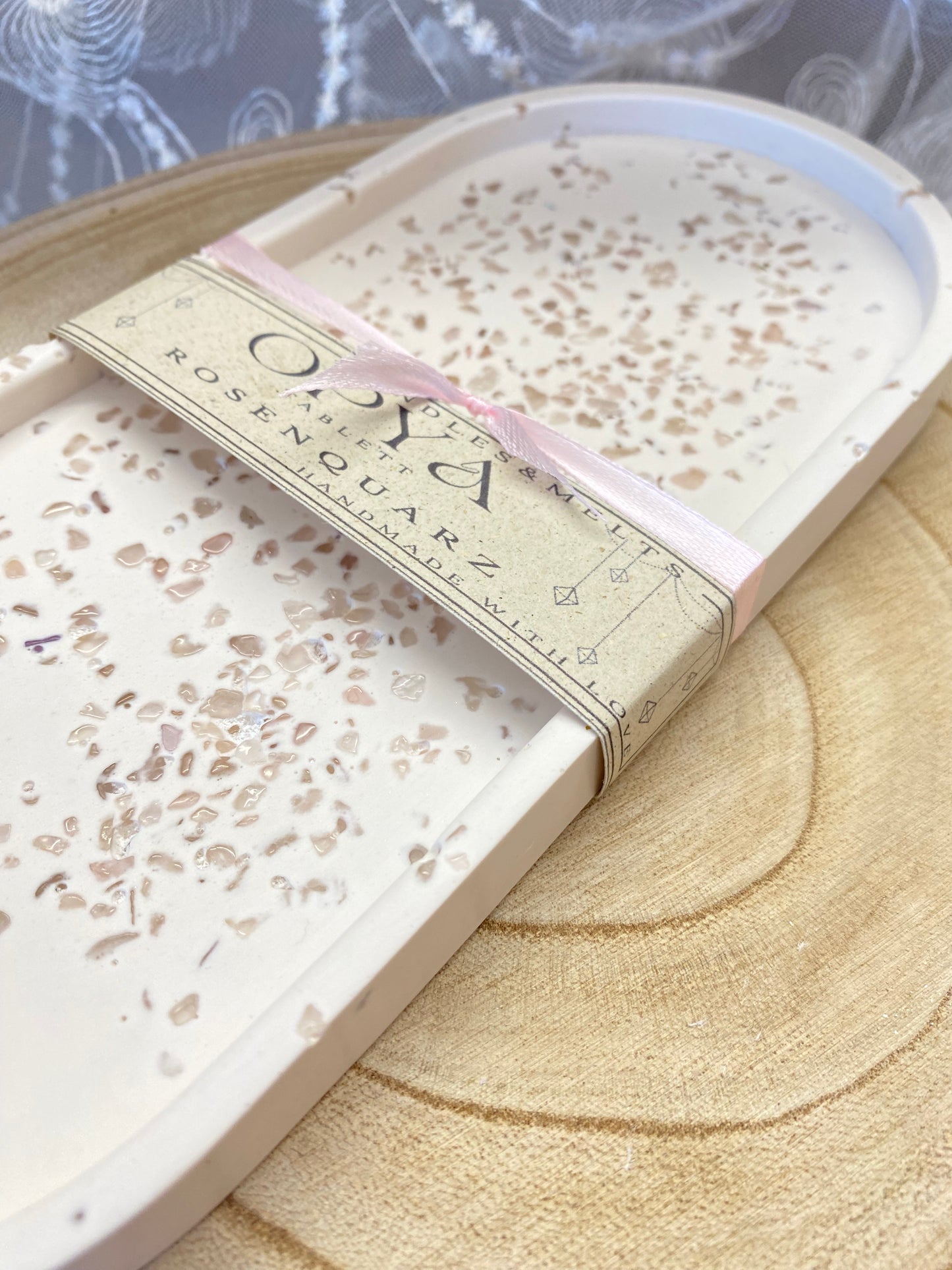 Ritual Tablett mit Rosenquarz | Dekoration & Schmuckablage - Handmade