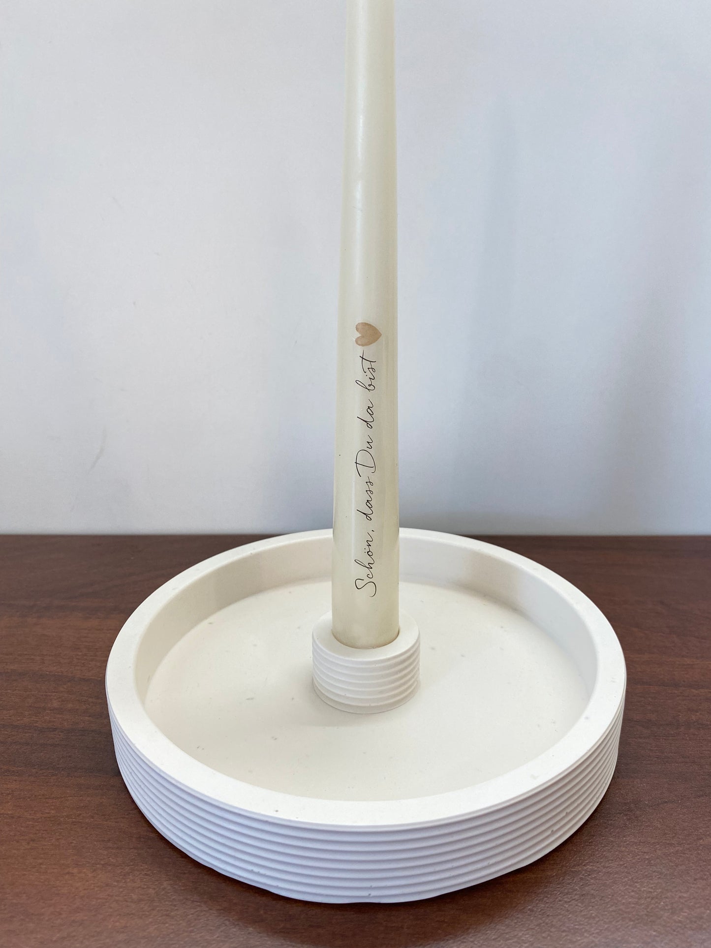 Jesin Kerzenhalter Set inkl. Stabkerze – personalisiert „Schön, dass du da bist“