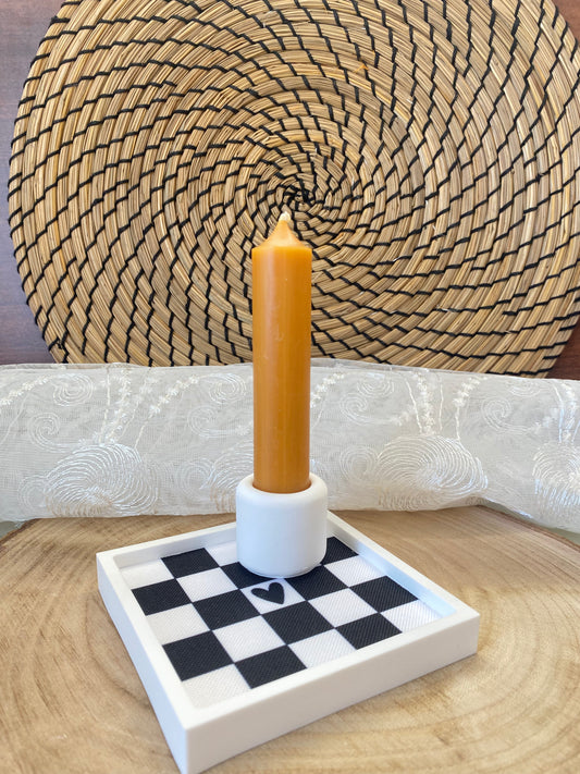 Deko Set handgemacht aus Venusarm | Mini Tablett 10x10 cm mit Kerzenständer & Kerze | Schwarz Weiß Herz | Home Deko Geschenk