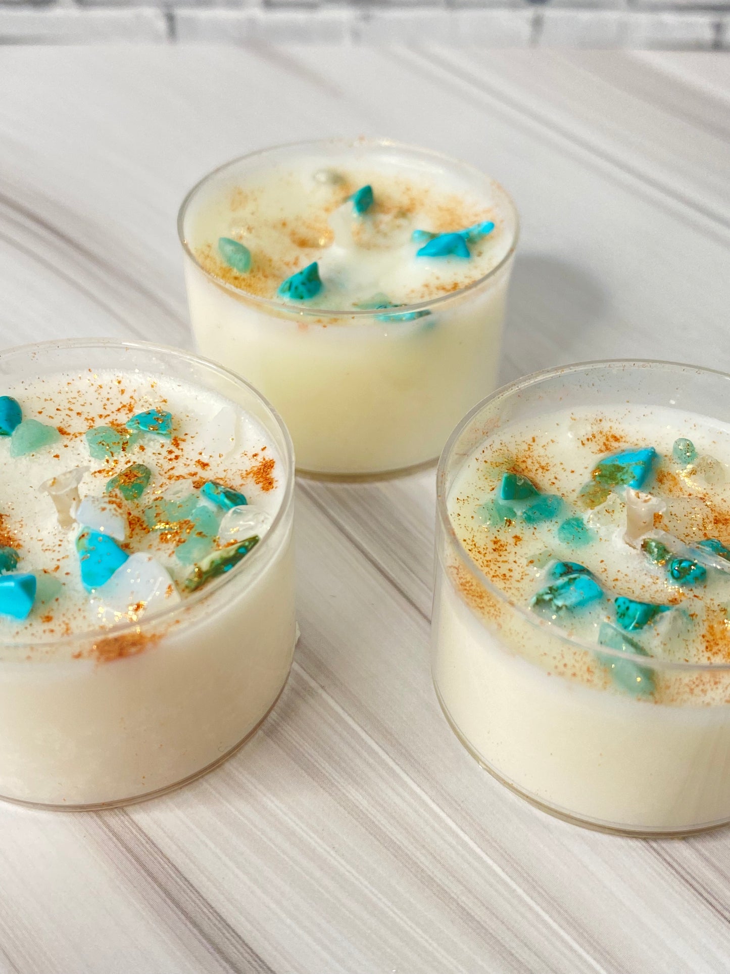 Kristall-Teelicht-Set aus reinem Sojawachs – handgegossen mit Amazonit, Türkis & Opalite