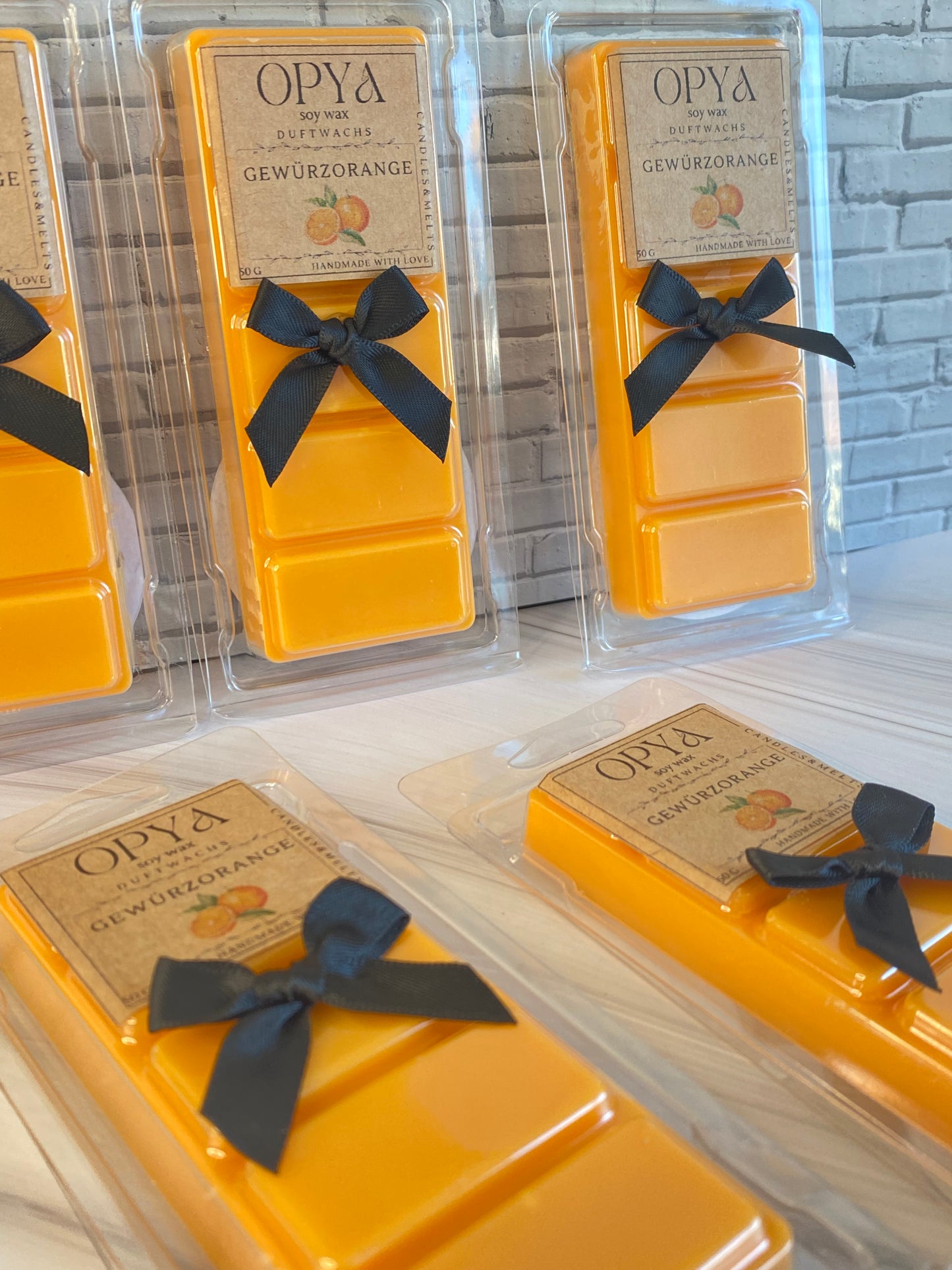 Melts / Duftwachs für Duftlampe - Gewürzorange , mit Opalite und Rauchquarz - Kristallen, 50g