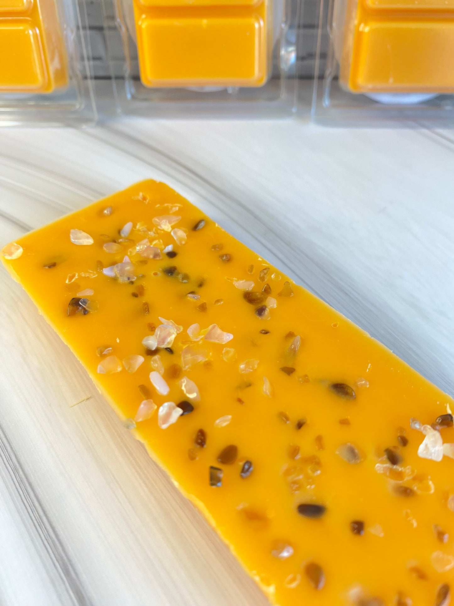 Melts / Duftwachs für Duftlampe - Gewürzorange , mit Opalite und Rauchquarz - Kristallen, 50g