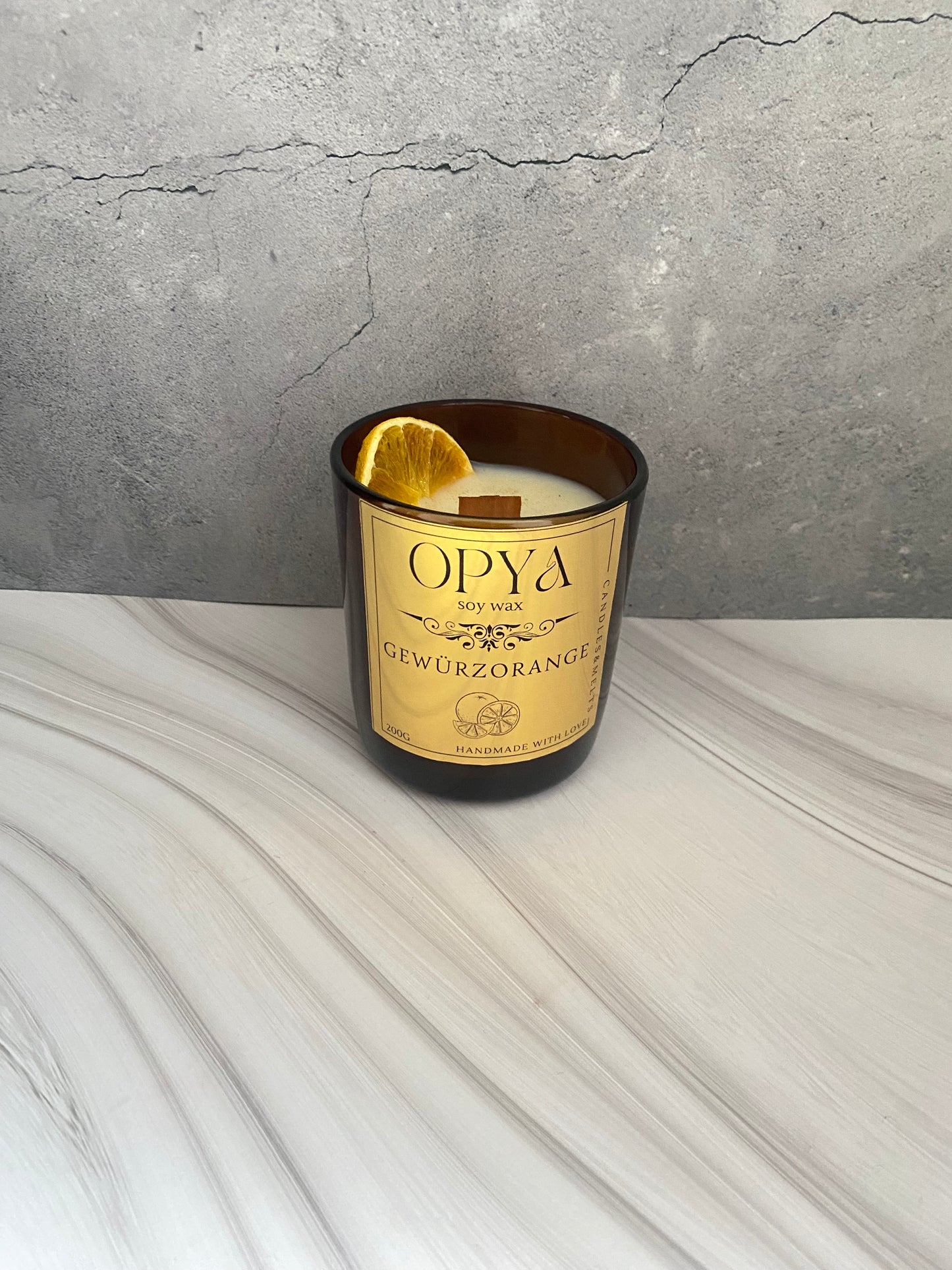 Handgegossene Duft-Knisterkerze „Gewürzorange“ – 200g