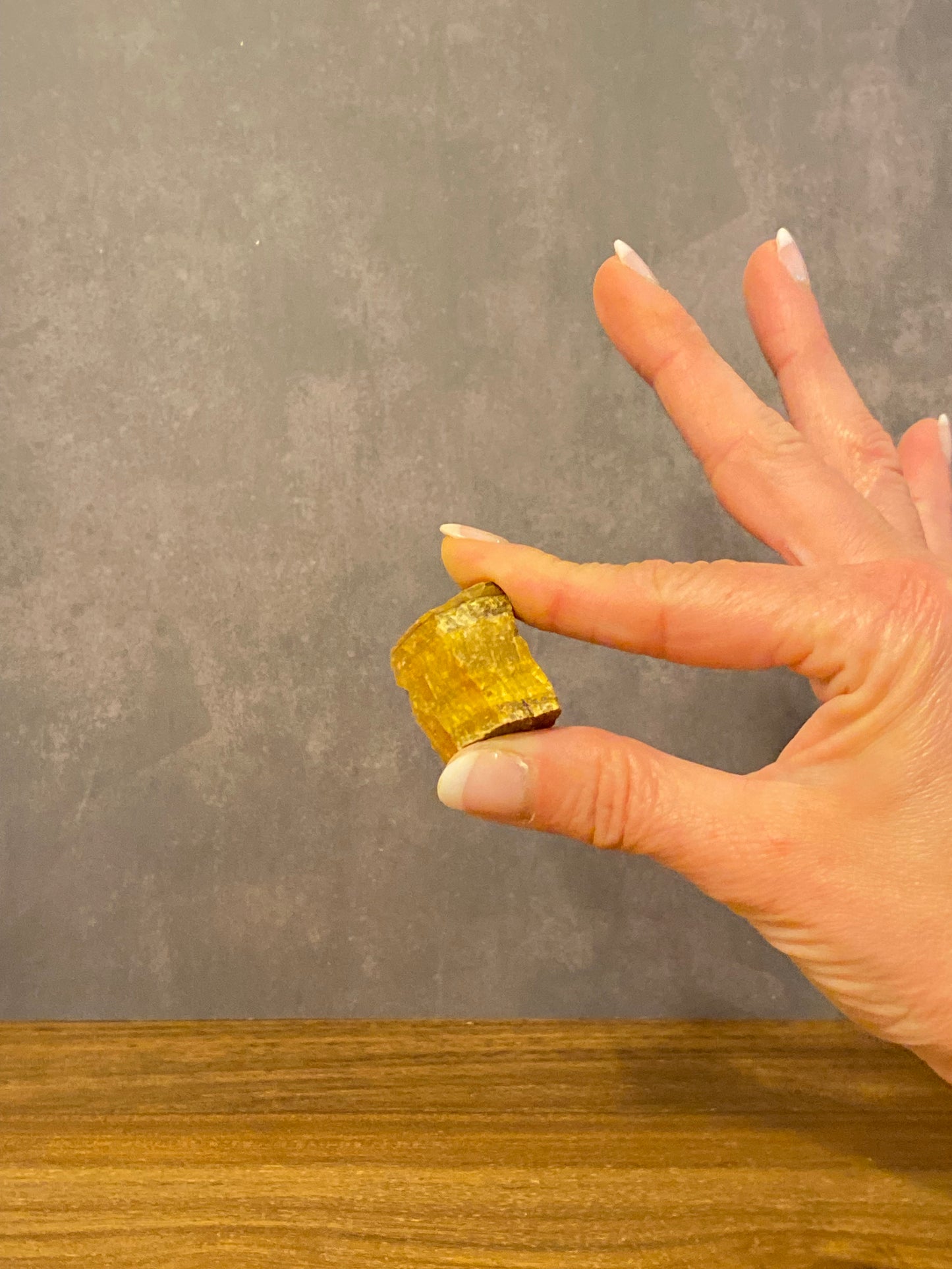 🐯 Tigerauge Rohstein – Stein der Stärke, Schutz &  inneren Balance