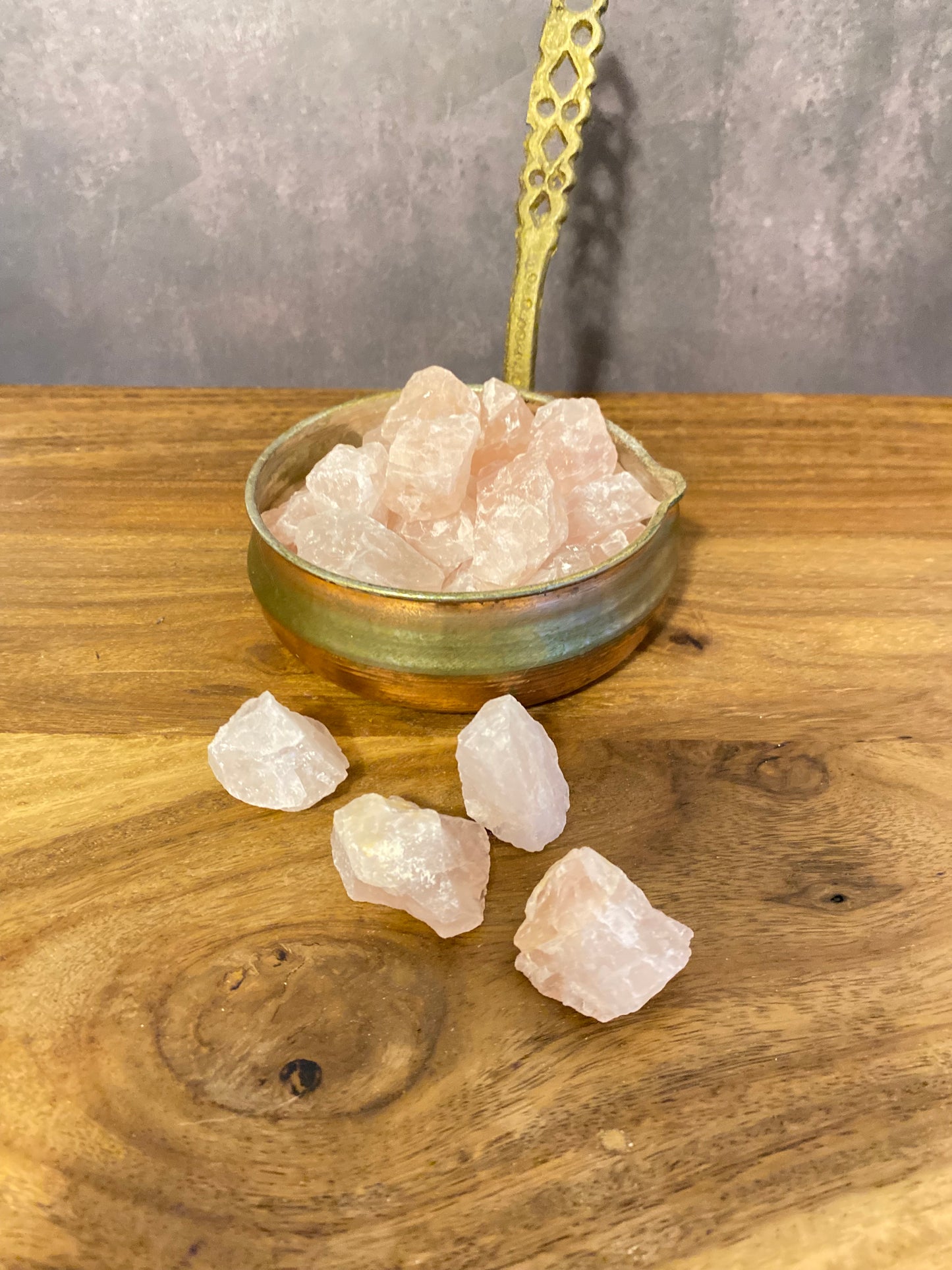 🌸 Rosenquarz Rohkristalle – sanfte Schwingung der Liebe