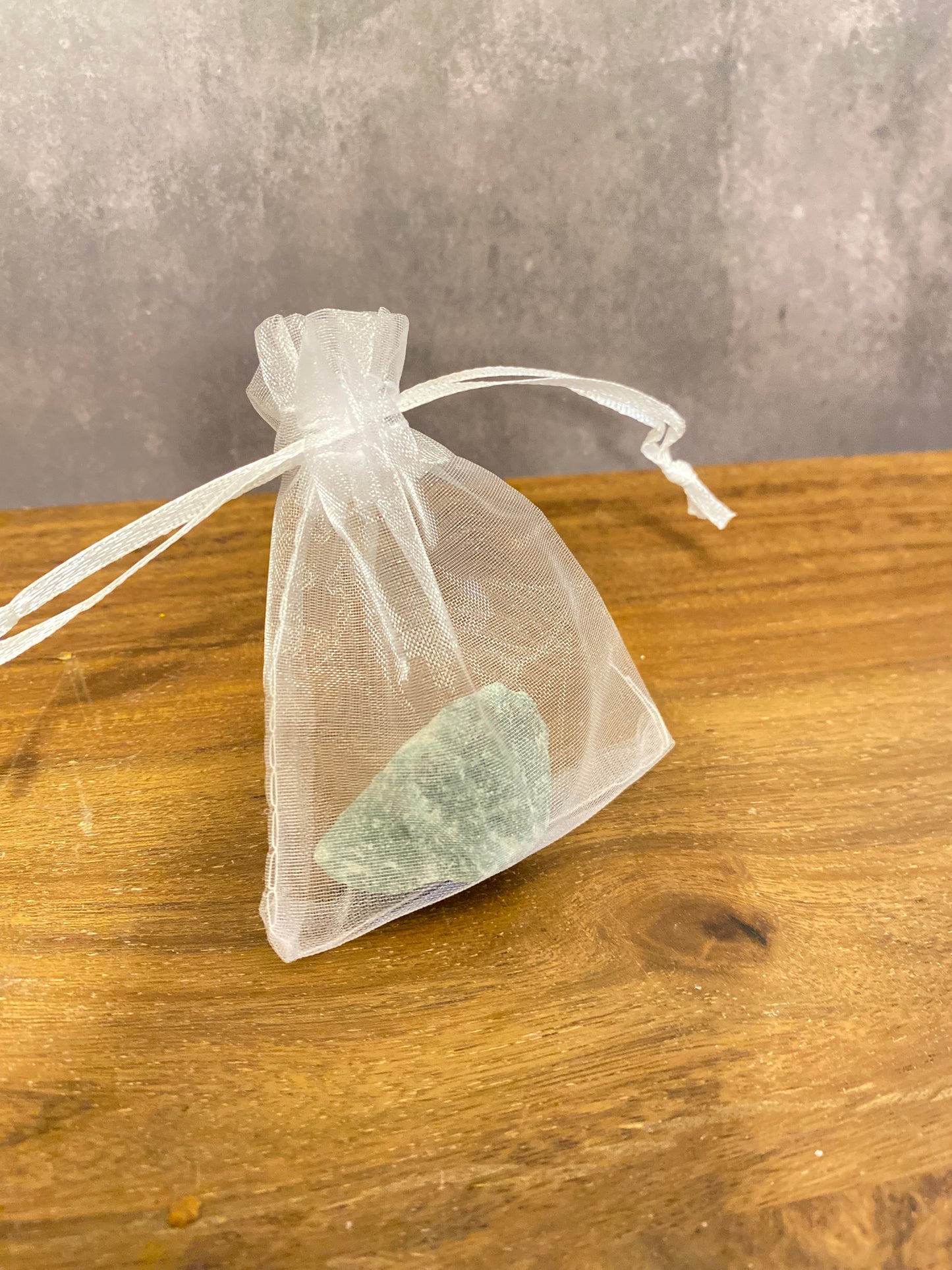 💚 Jade Rohstein – Stein der Harmonie & Inneren Balance