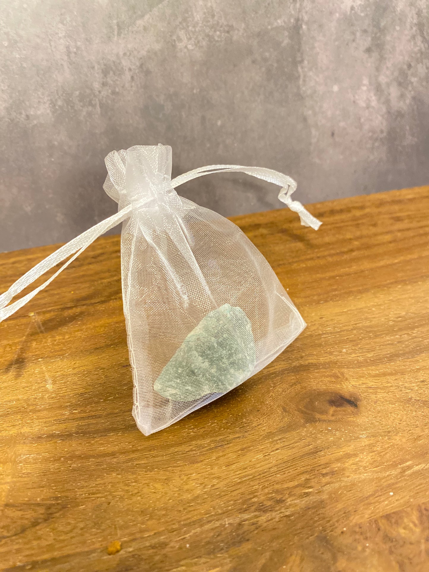 💚 Jade Rohstein – Stein der Harmonie & Inneren Balance