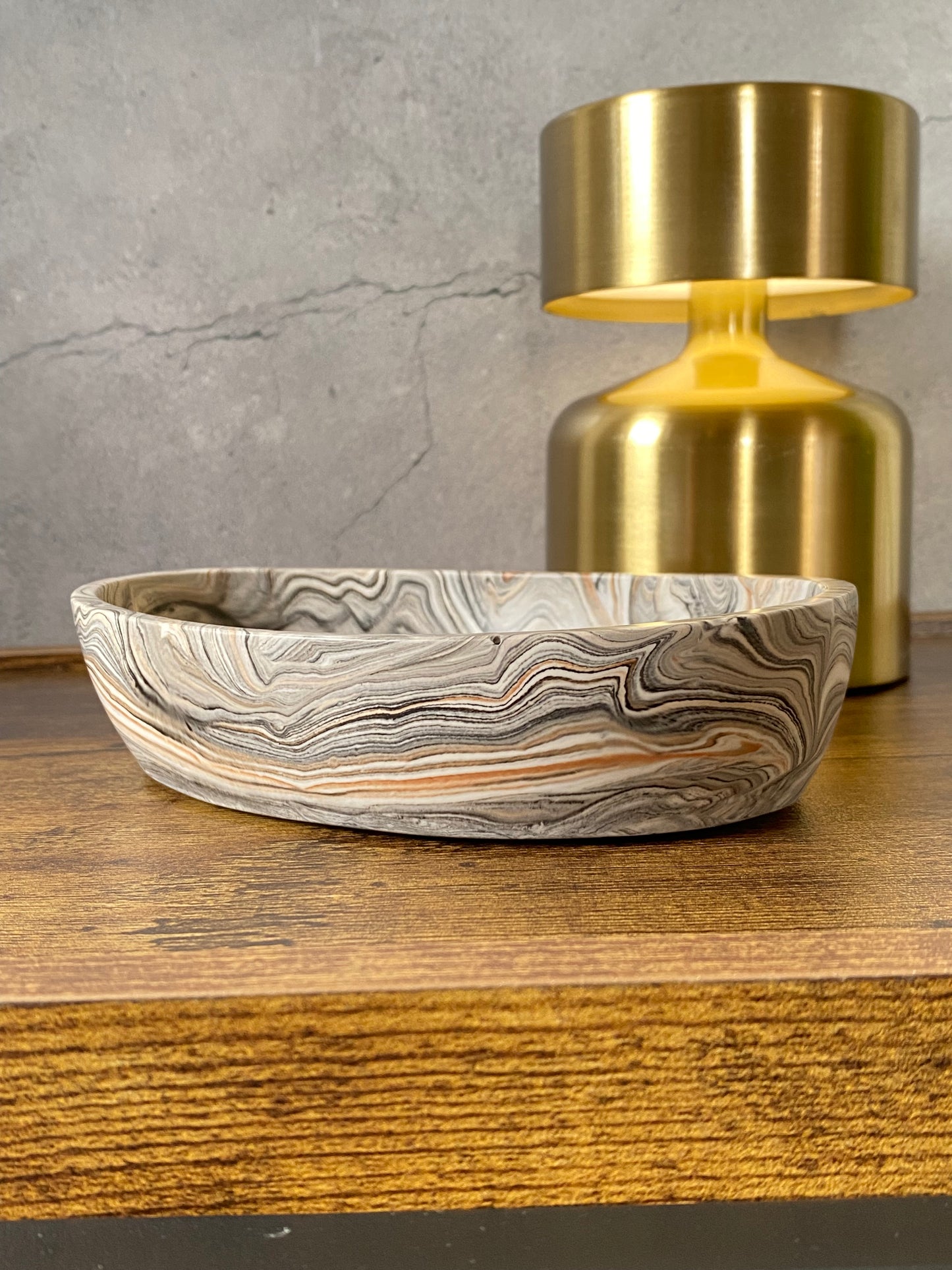 🕊️ Handgegossene Schmuckschale aus Jesin – stilvoll, nachhaltig & einzigartig