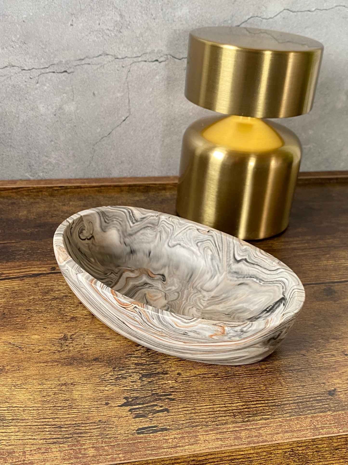 🕊️ Handgegossene Schmuckschale aus Jesin – stilvoll, nachhaltig & einzigartig