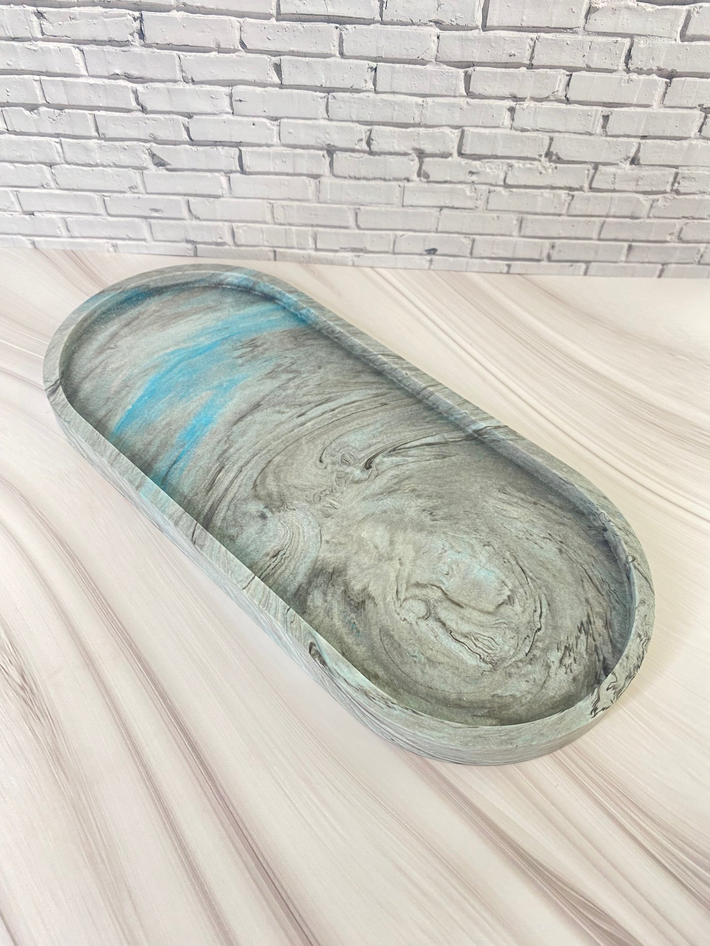 Dekotablett aus Jesin – Handgegossen & Umweltfreundlich