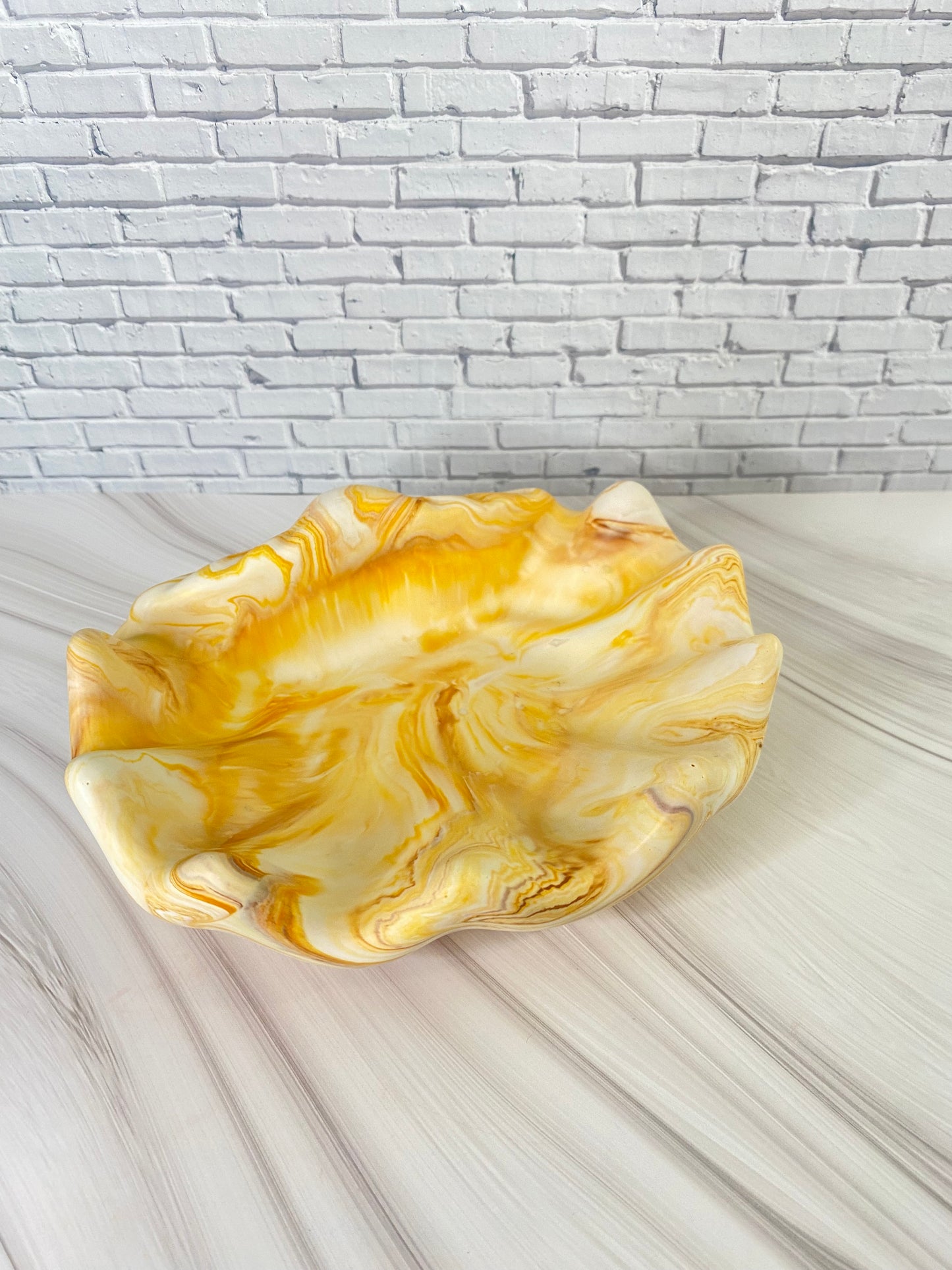 🐚 Muschel-Tablett aus Jesin – Haselnuss & Karamell | Handgegossen &  Einzigartig