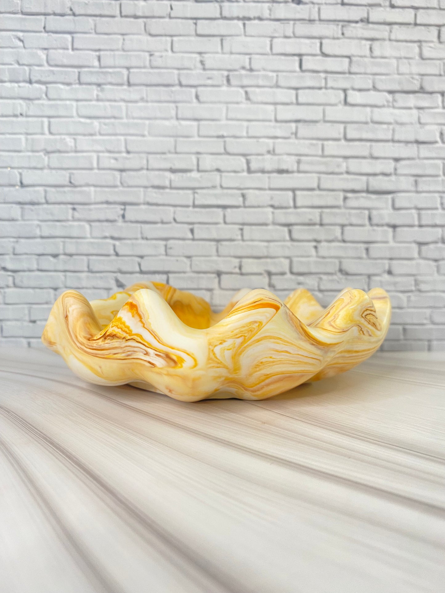 🐚 Muschel-Tablett aus Jesin – Haselnuss & Karamell | Handgegossen &  Einzigartig