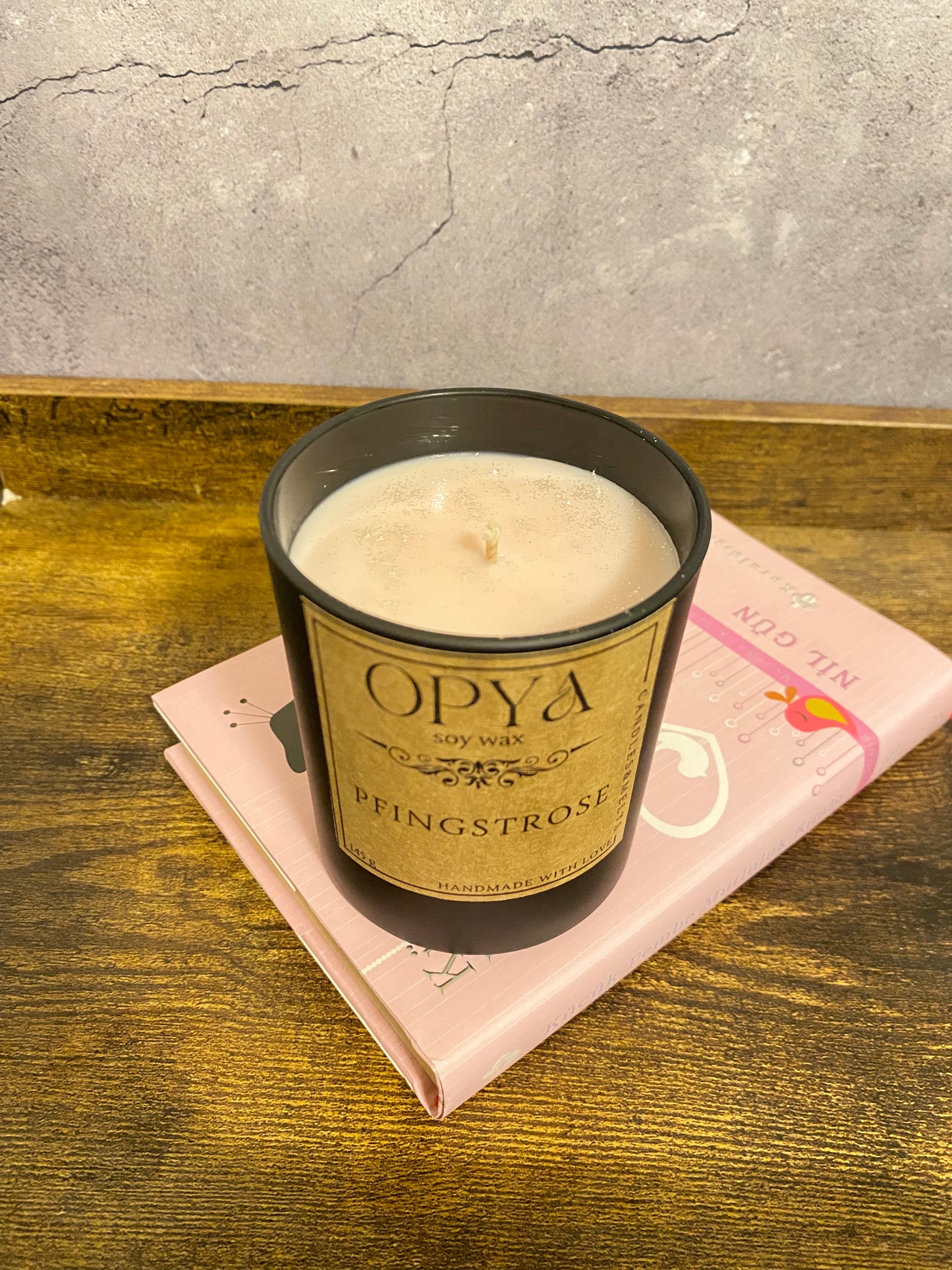 Rosé Duftkerze Pfingstrose 145 g  – Nachhaltige Sojawachs-Kerze | Handmade