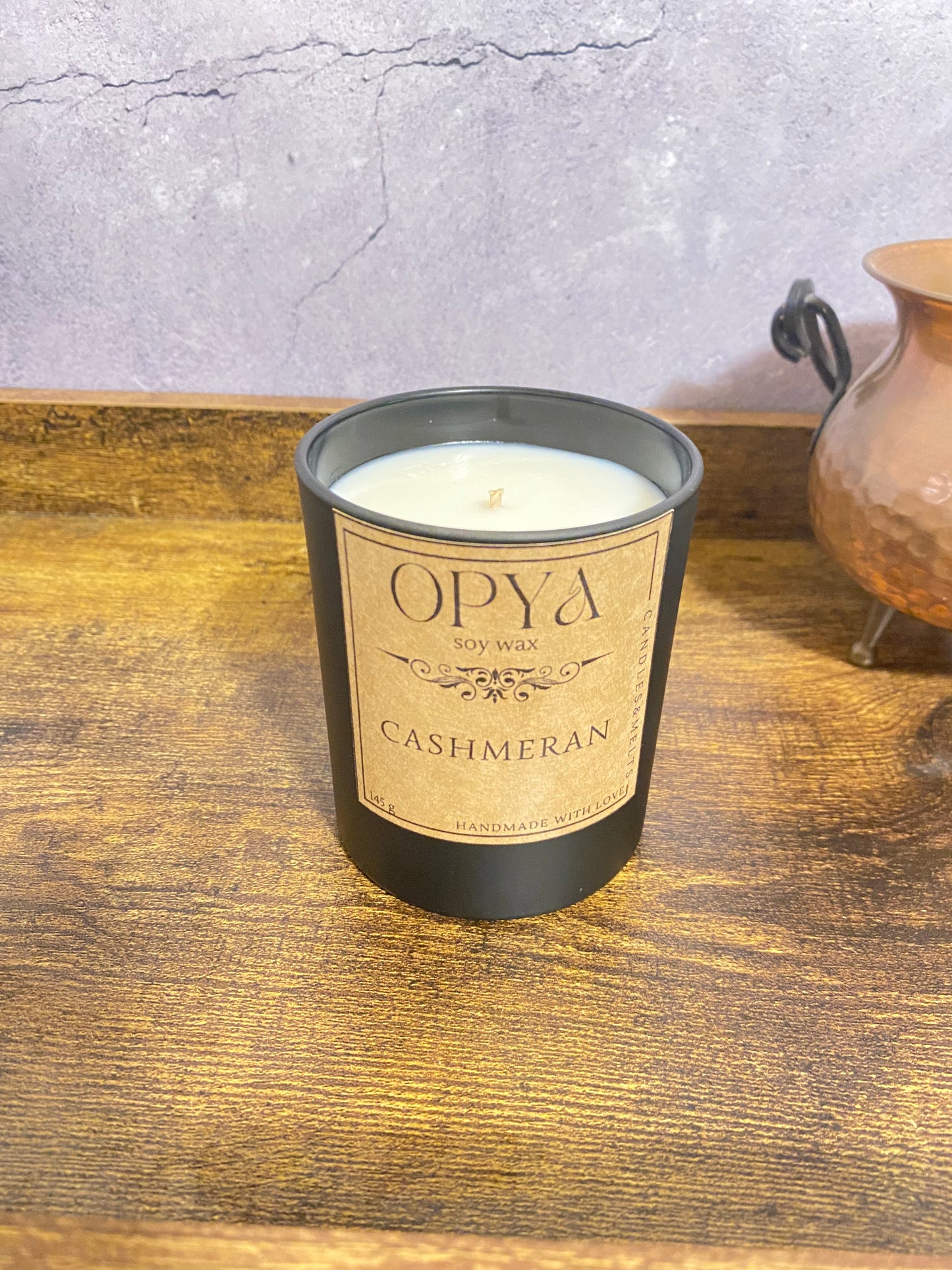 Duftkerze „Cashmeran“ – Handgegossen aus 100 % Sojawachs