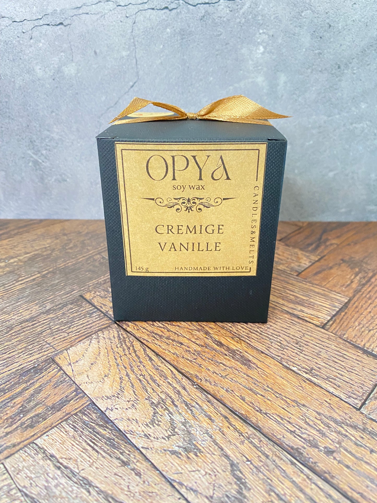 Duftkerze Vanille – handgegossen im mattschwarzen Glas (145 g