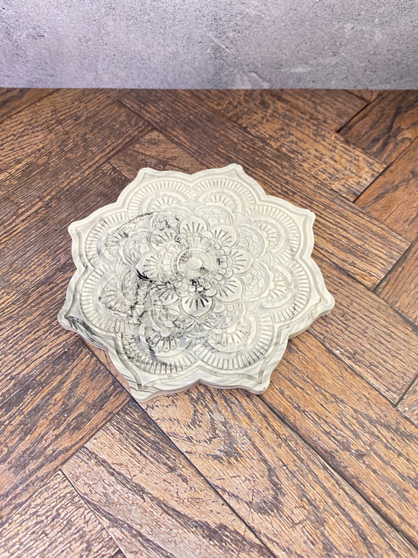 Mandala Untersetzer aus Jesin – Nachhaltige Handarbeit für stilvolle Wohn- & Tischdekoration