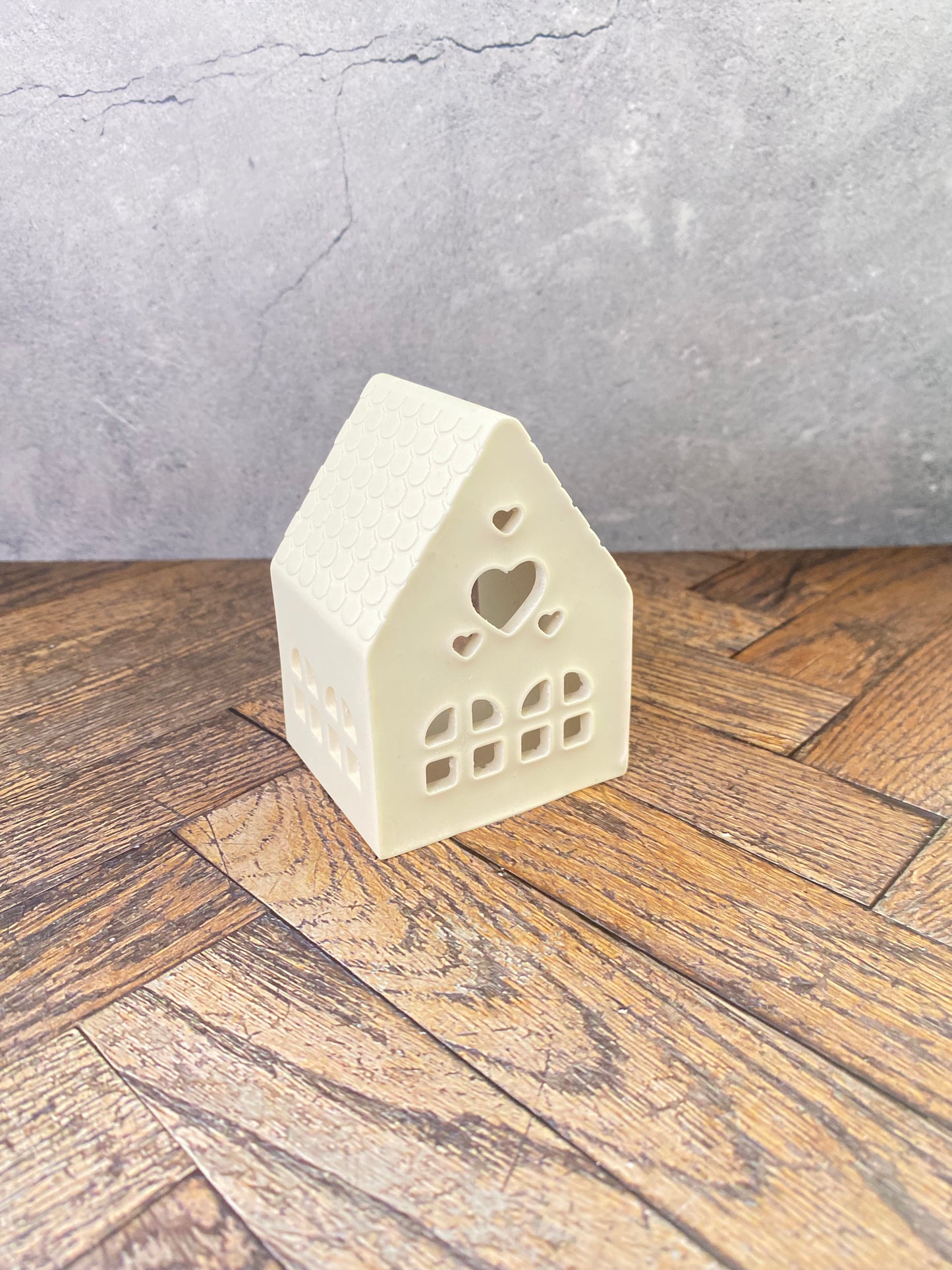 🕯️ Handgemachtes Jesin-Deko Häuschen – mit Herz &  Fenster, perfekt für LED-Teelichter
