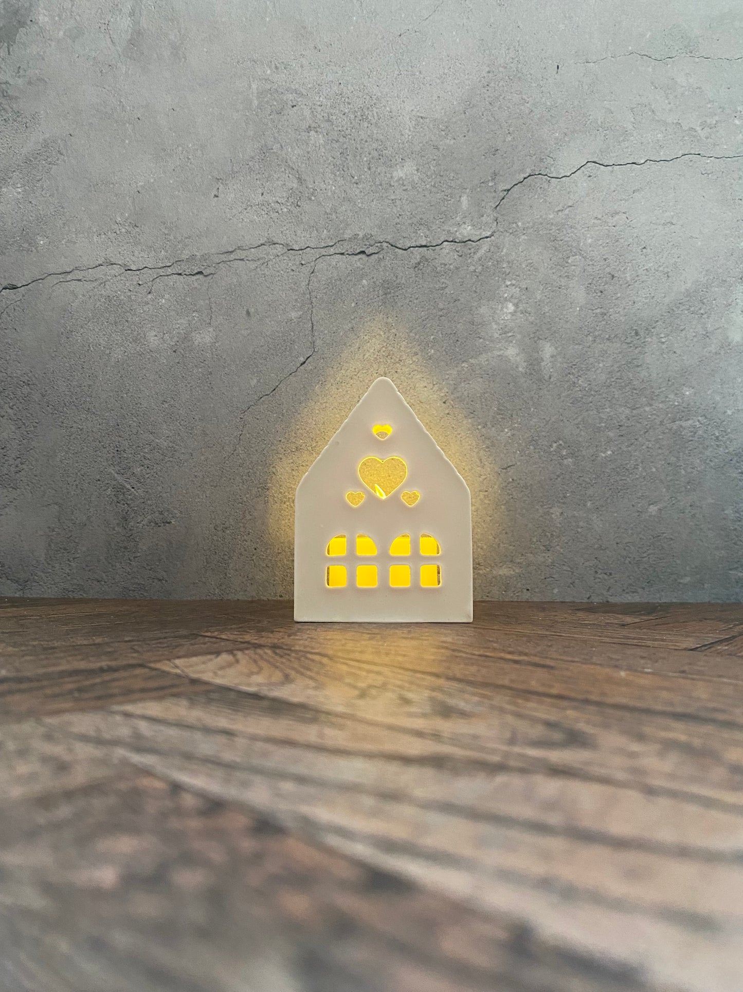 🕯️ Handgemachtes Jesin-Deko Häuschen – mit Herz &  Fenster, perfekt für LED-Teelichter