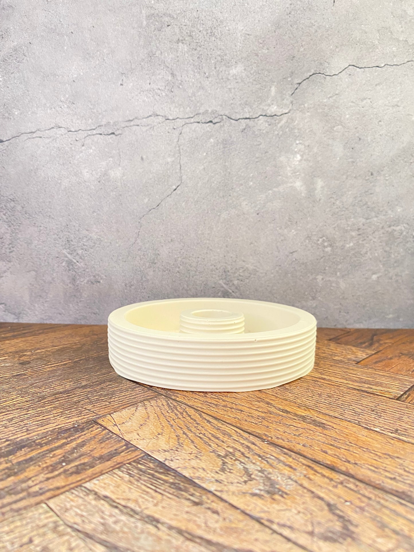 🕯️ Handgemachter Jesin-Stabkerzenhalter – schlicht, modern & nachhaltig