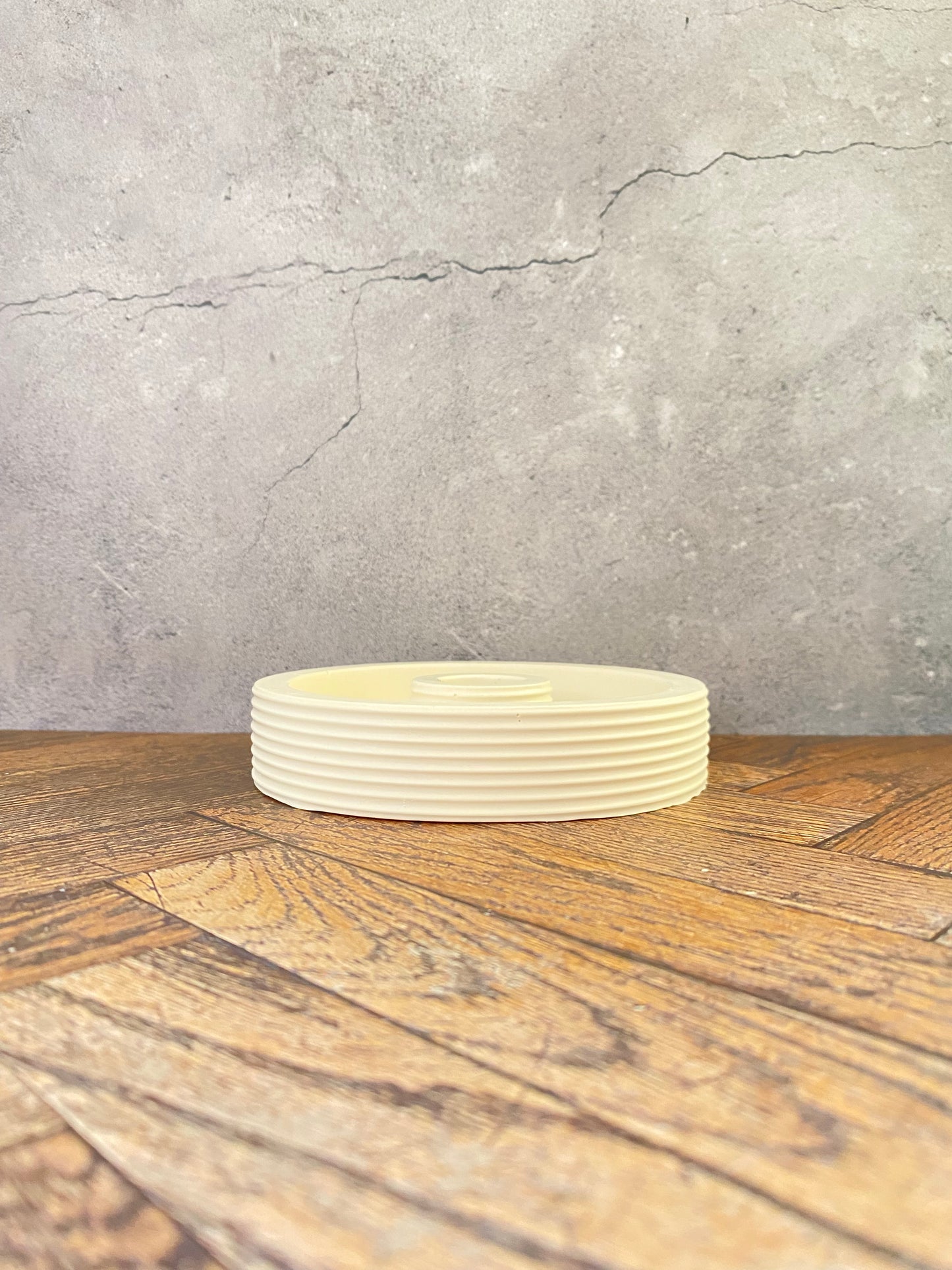 🕯️ Handgemachter Jesin-Stabkerzenhalter – schlicht, modern & nachhaltig