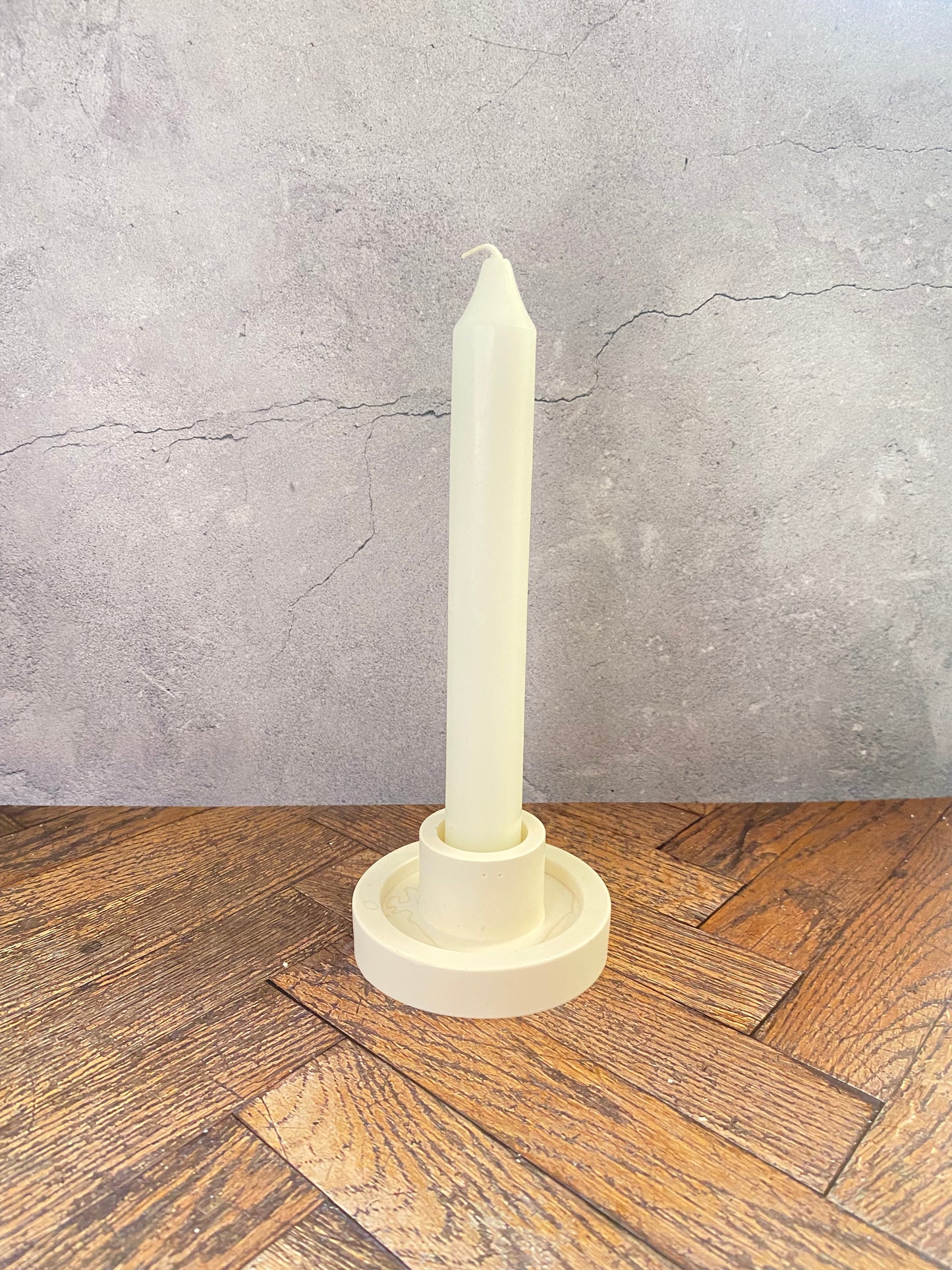 Handgemachter Jesin - Stabkerzenhalter, Kerzenständer, minimalistisch & stilvoll