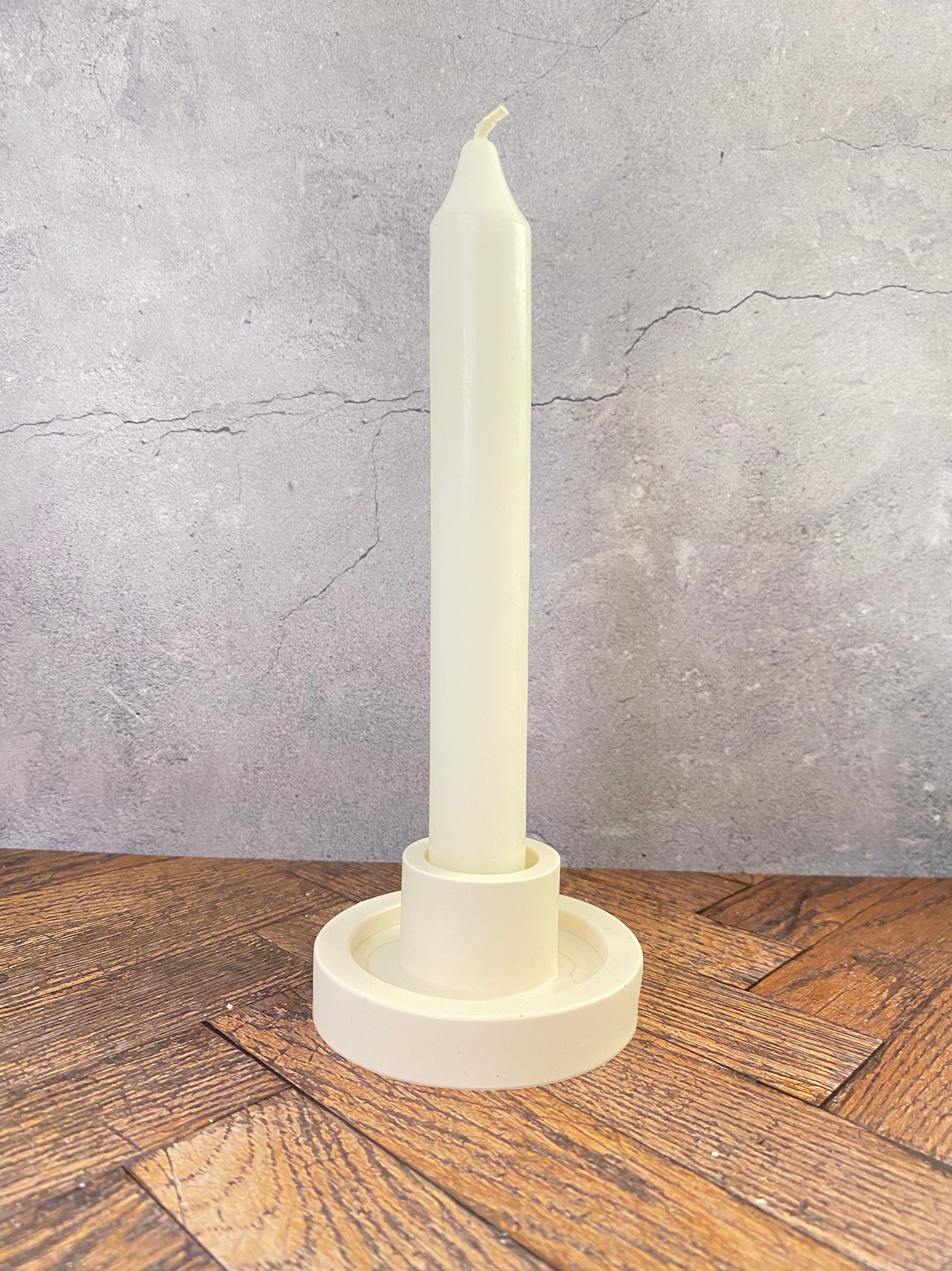 Handgemachter Jesin - Stabkerzenhalter, Kerzenständer, minimalistisch & stilvoll