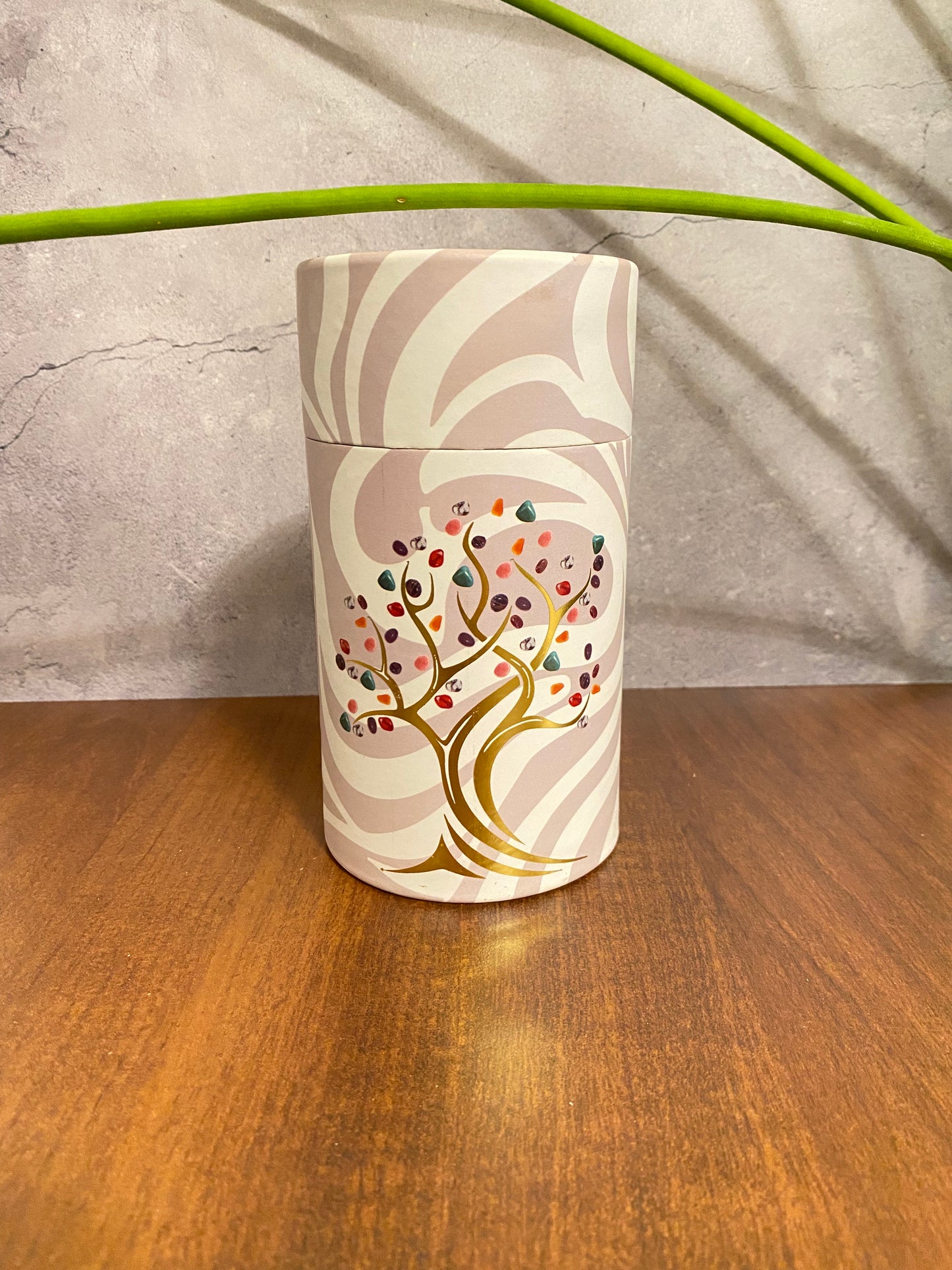 🌿 Kristallbaum – Grüner Aventurin im Glasdom