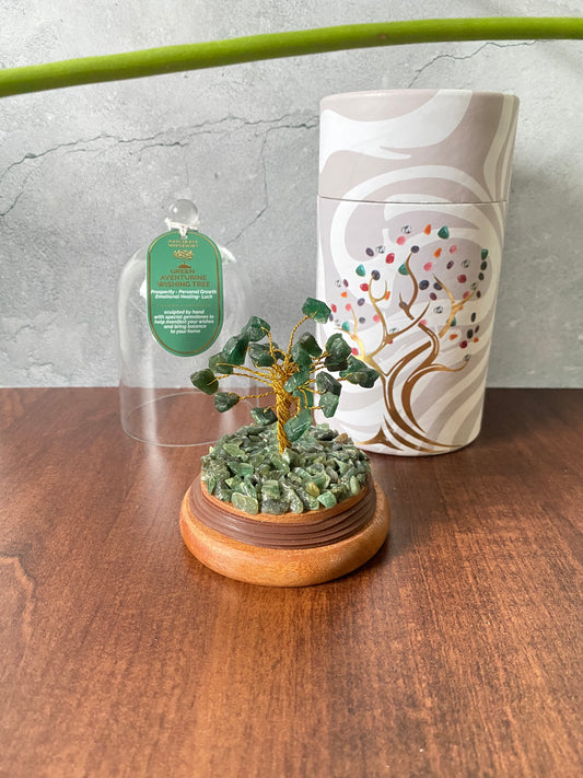 🌿 Kristallbaum – Grüner Aventurin im Glasdom