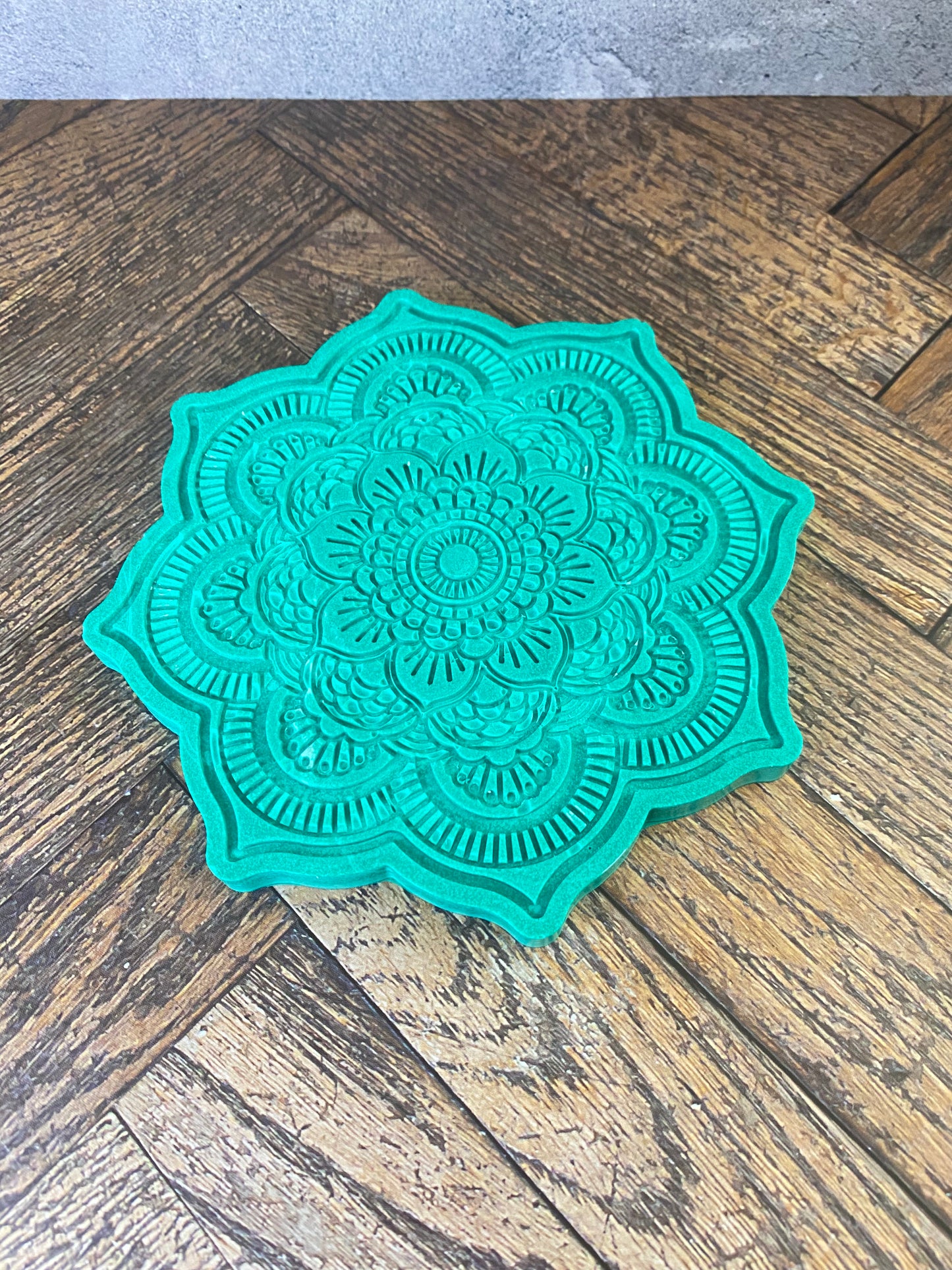 Mandala Untersetzer aus Jesin – Nachhaltige Handarbeit für stilvolle Wohn- & Tischdekoration