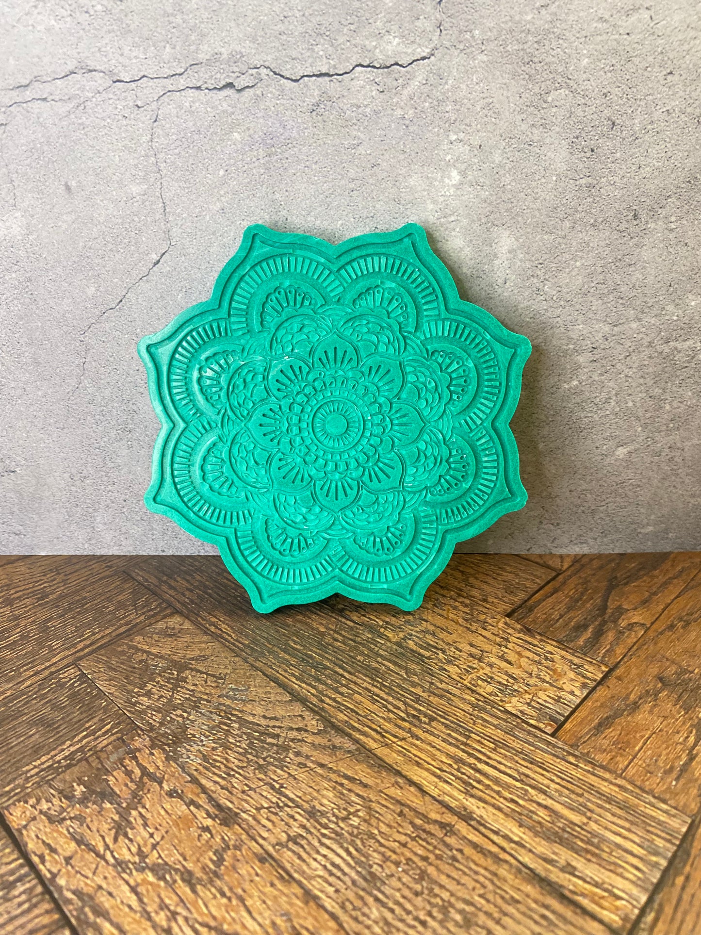 Mandala Untersetzer aus Jesin – Nachhaltige Handarbeit für stilvolle Wohn- & Tischdekoration