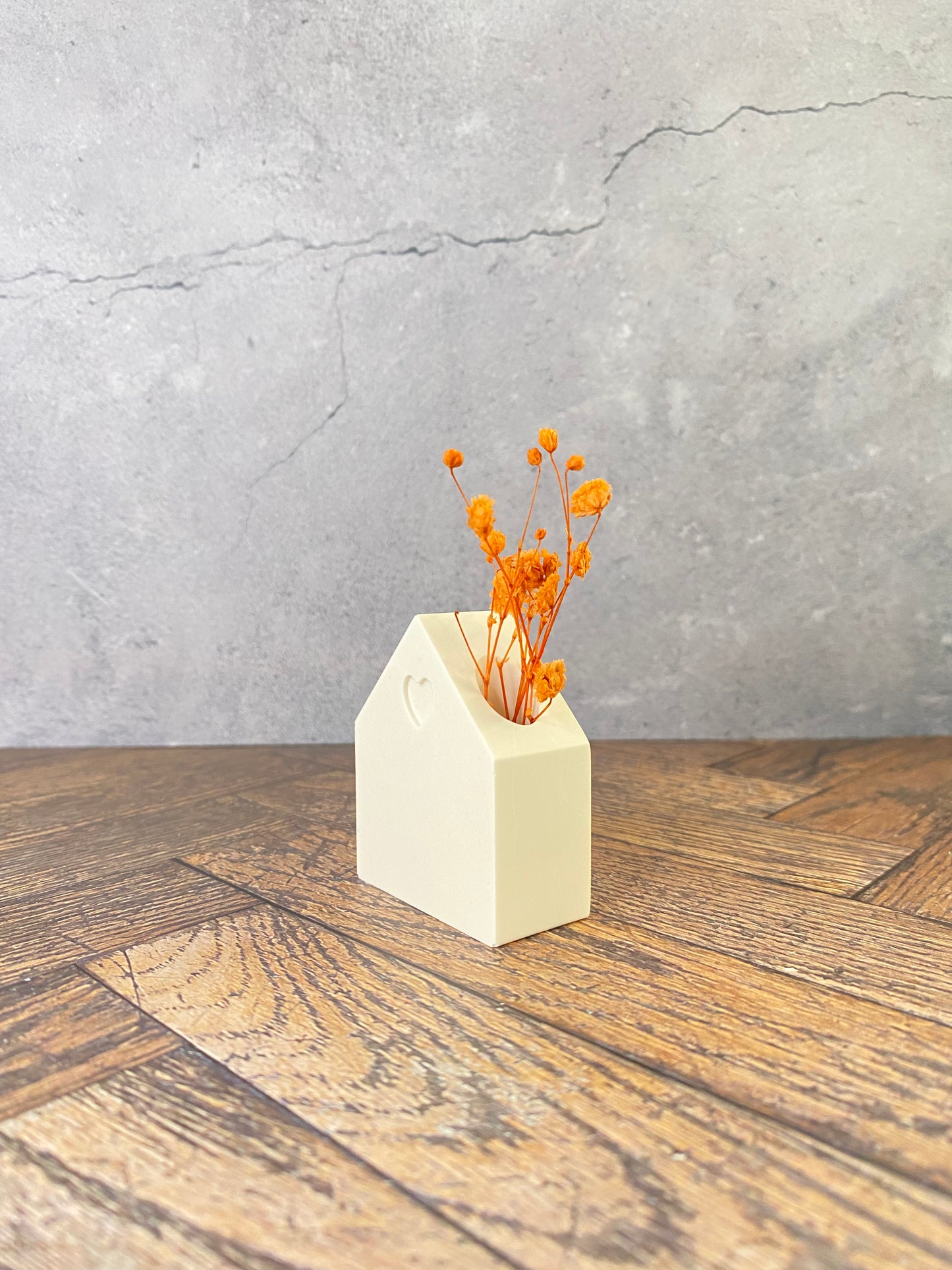 Handgemachtes Minivasen - 4 er - Set aus Jesin, umweltfreundlich  – 4 zauberhafte Herzdesigns