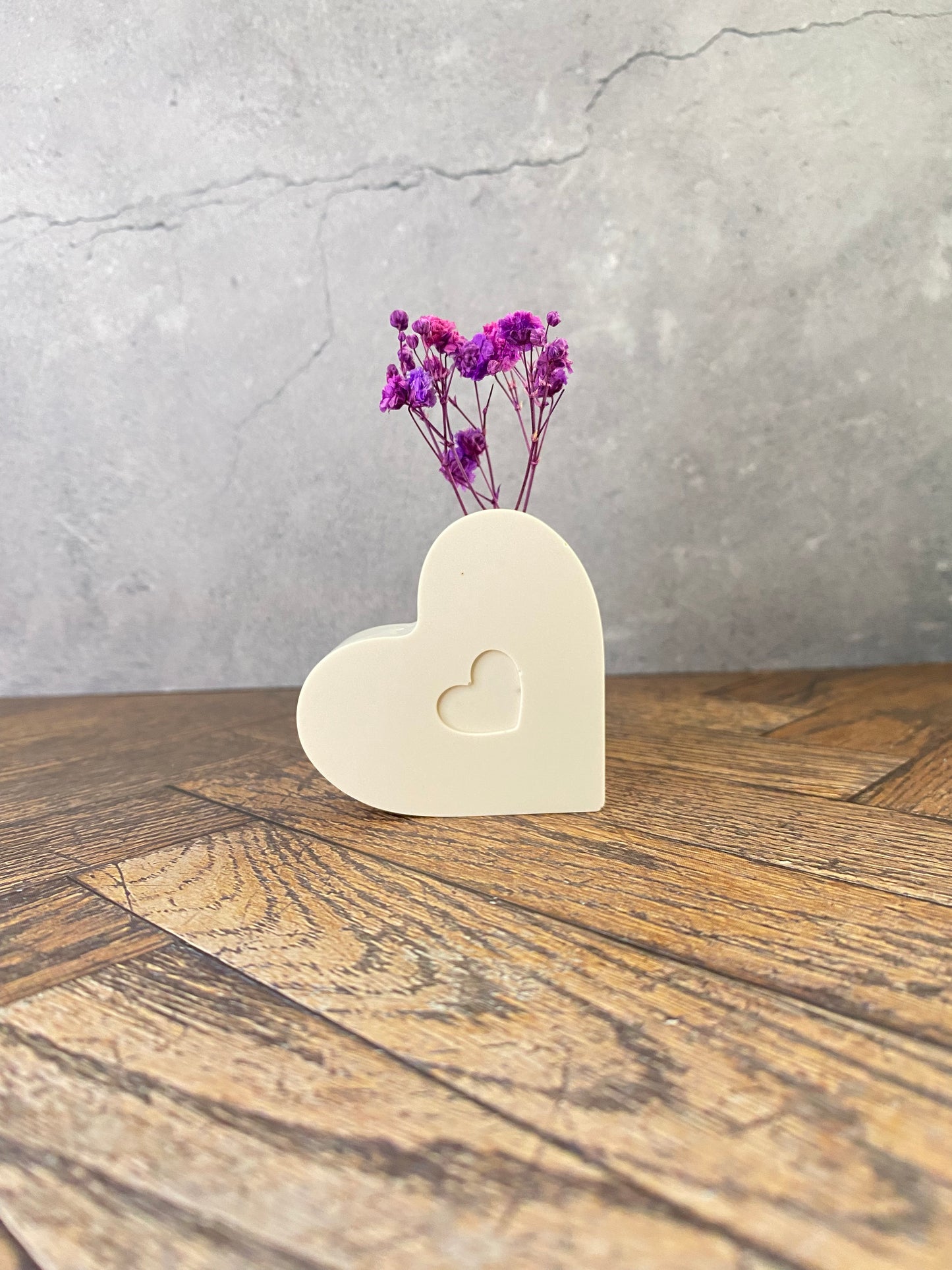 Handgemachtes Minivasen - 4 er - Set aus Jesin, umweltfreundlich  – 4 zauberhafte Herzdesigns