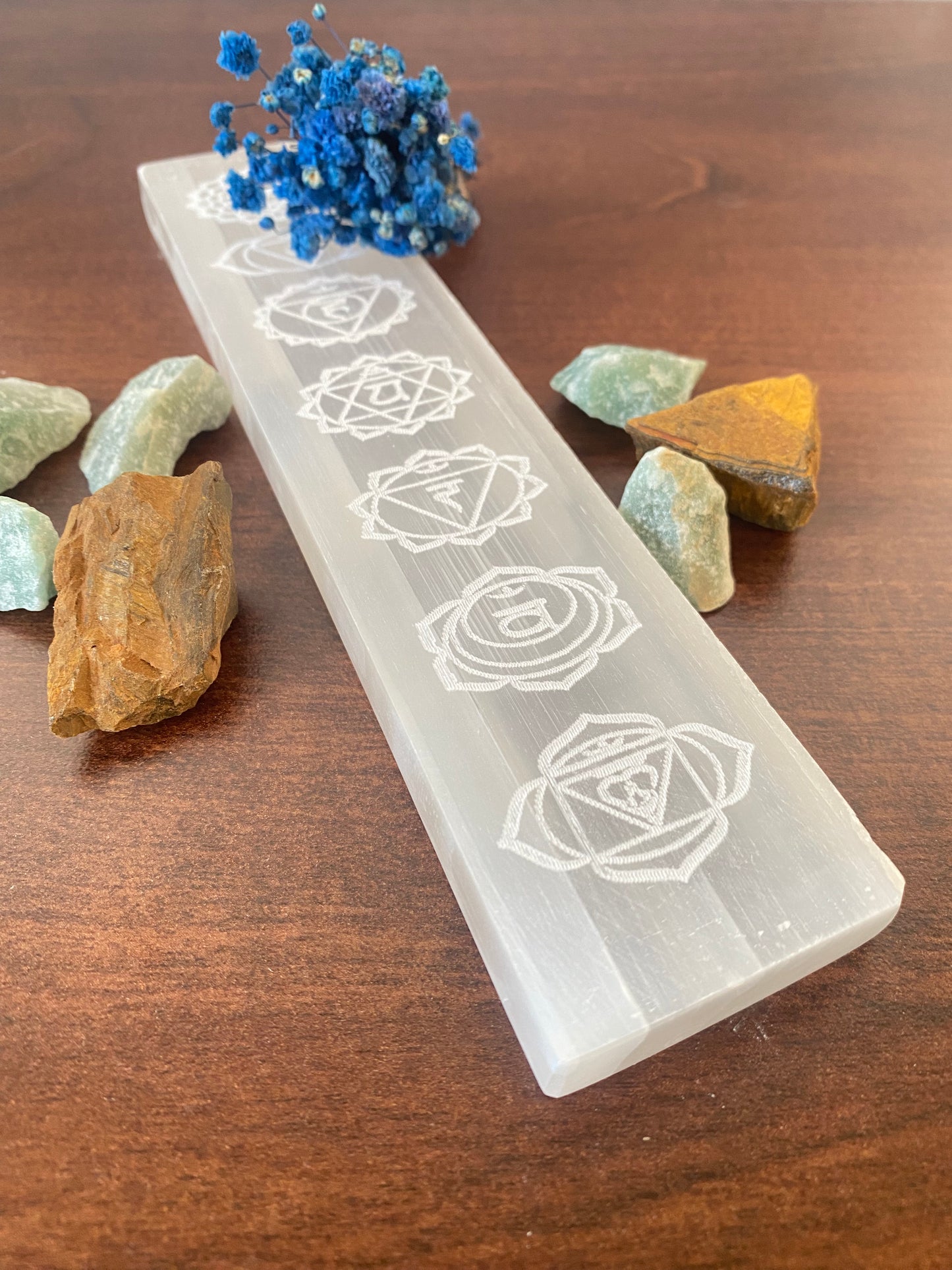 Selenit - Ladeplatte " Chakra "  -  Licht, Klarheit und Harmonie, Selenitplatte zum Aufladend und Reinigen von Kristallen, Meditation