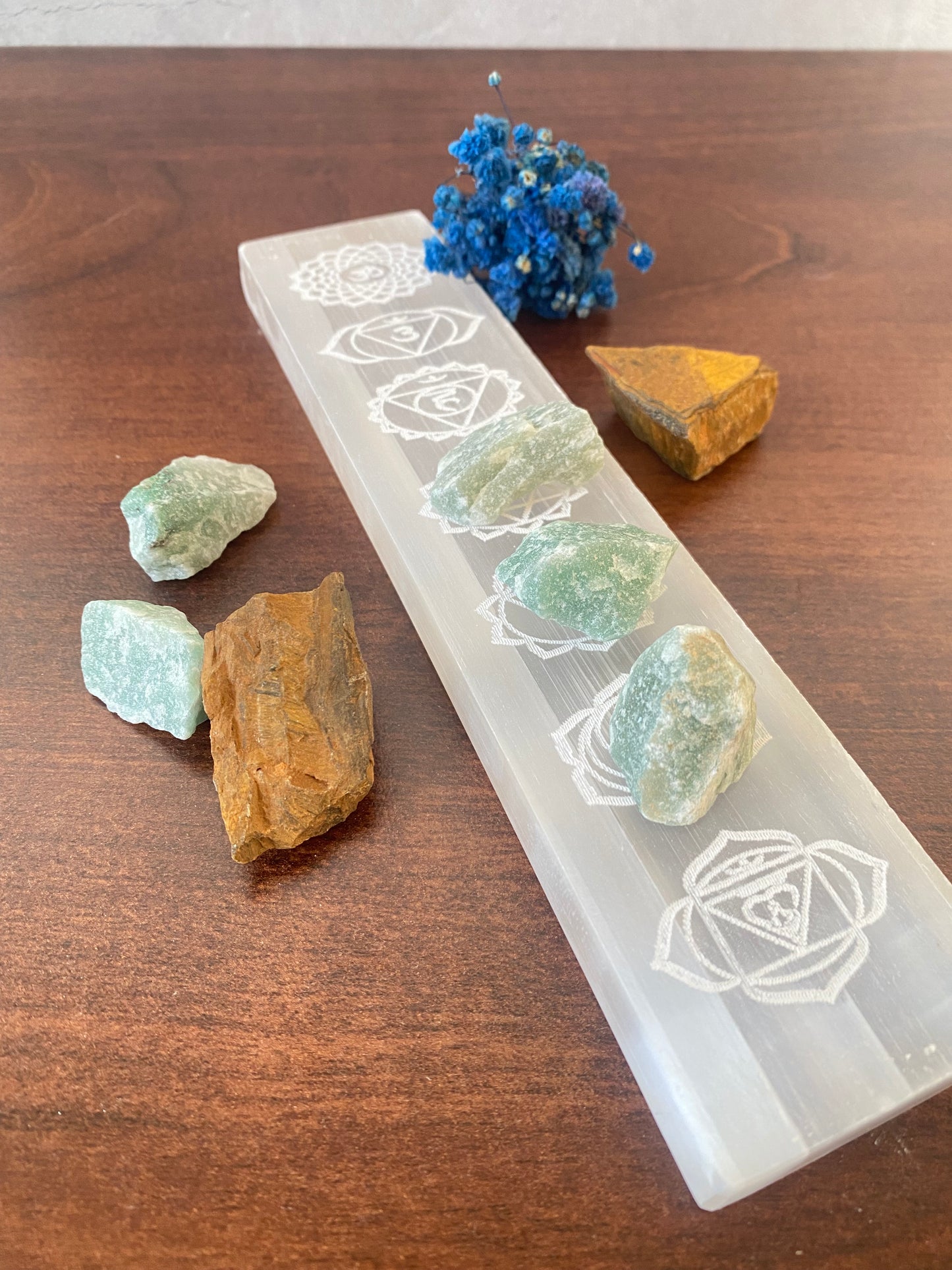 Selenit - Ladeplatte " Chakra "  -  Licht, Klarheit und Harmonie, Selenitplatte zum Aufladend und Reinigen von Kristallen, Meditation