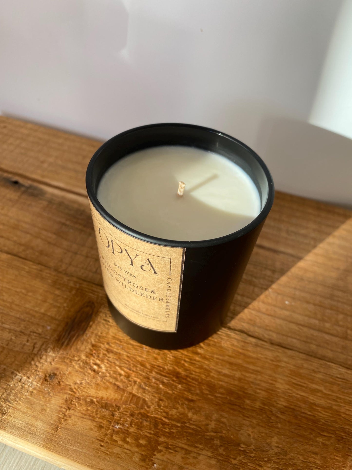 Duftkerze im Glas, " Pfingstrose & Rotes Wildleder " 145 Gramm