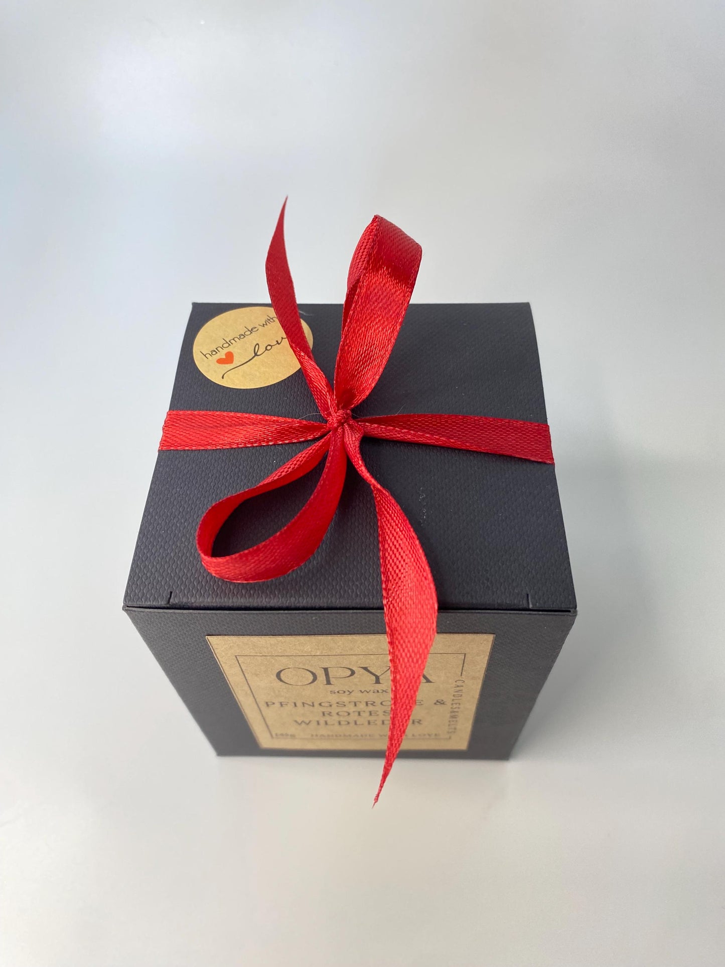 Duftkerze im Glas, " Pfingstrose & Rotes Wildleder " 145 Gramm