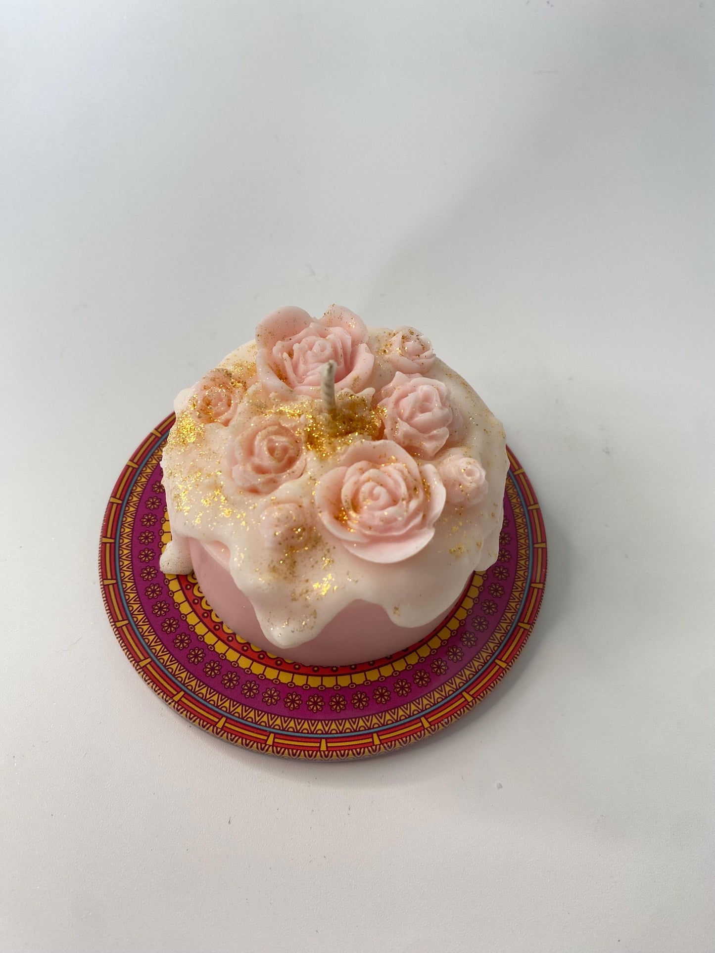 Dessertkerze mit Wachs-Rosen