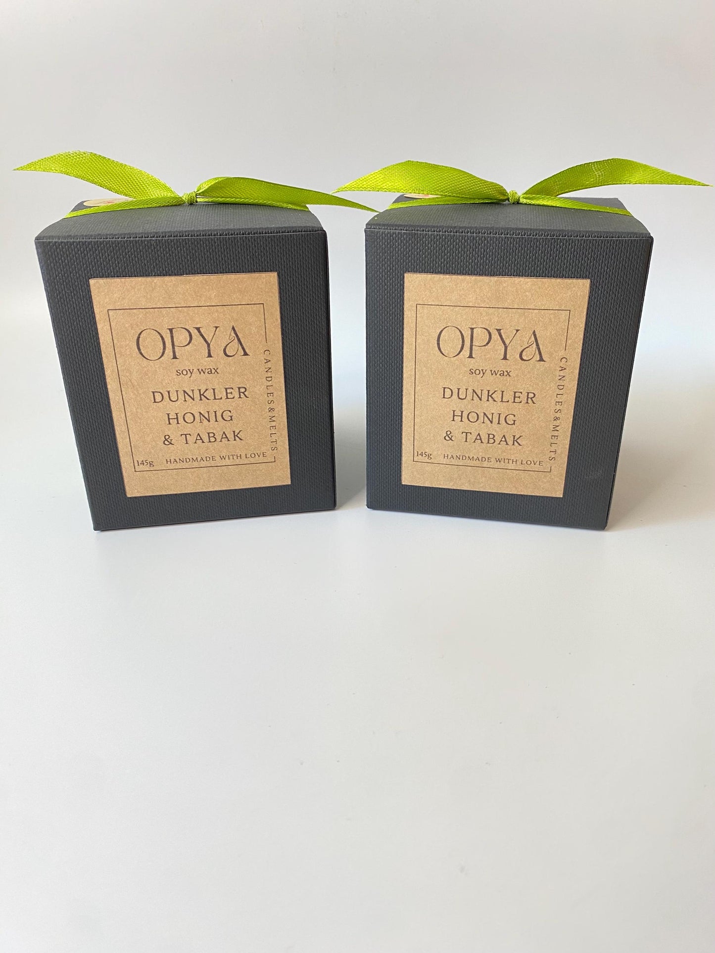 Duftkerze im Glas " Dunkler Honig & Tabak "  145 Gramm