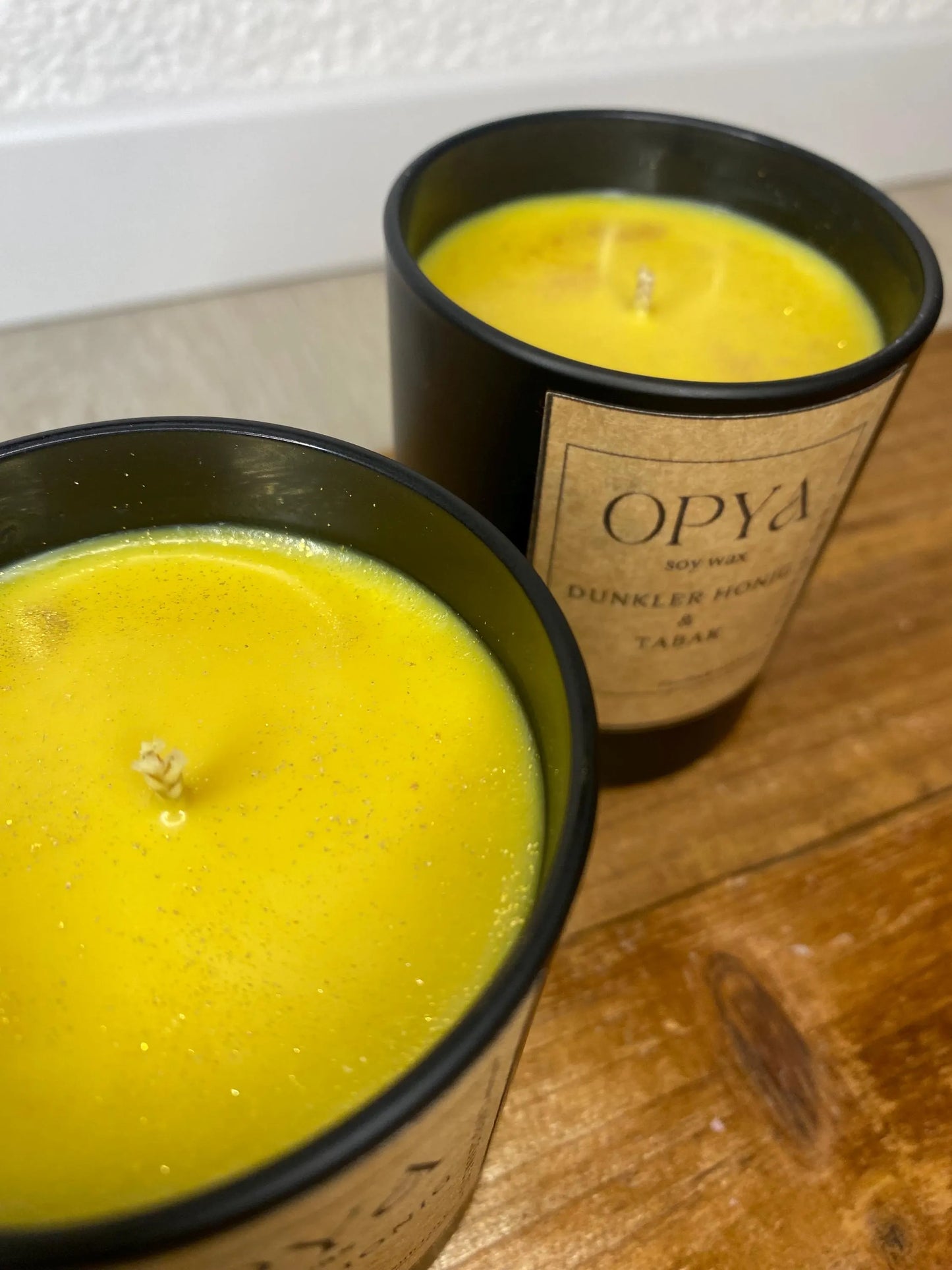 Duftkerze im Glas " Dunkler Honig & Tabak "  145 Gramm